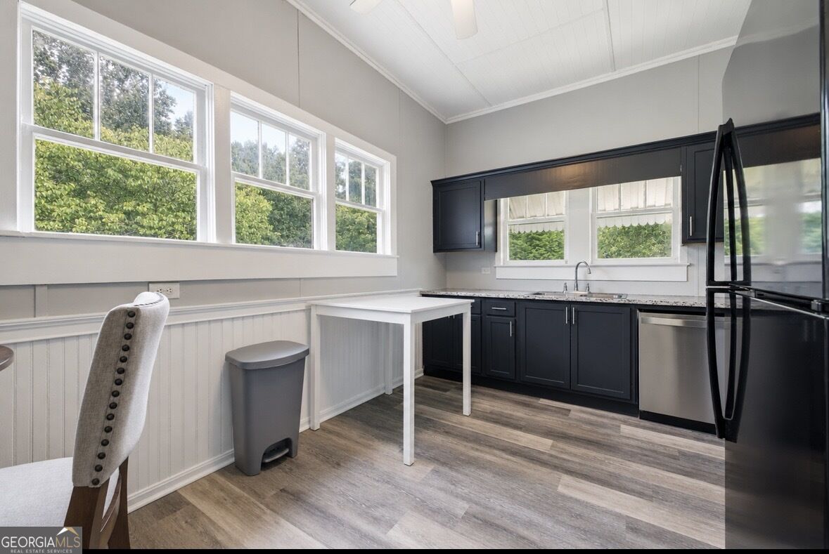 199 Grady Road Property Photo 8