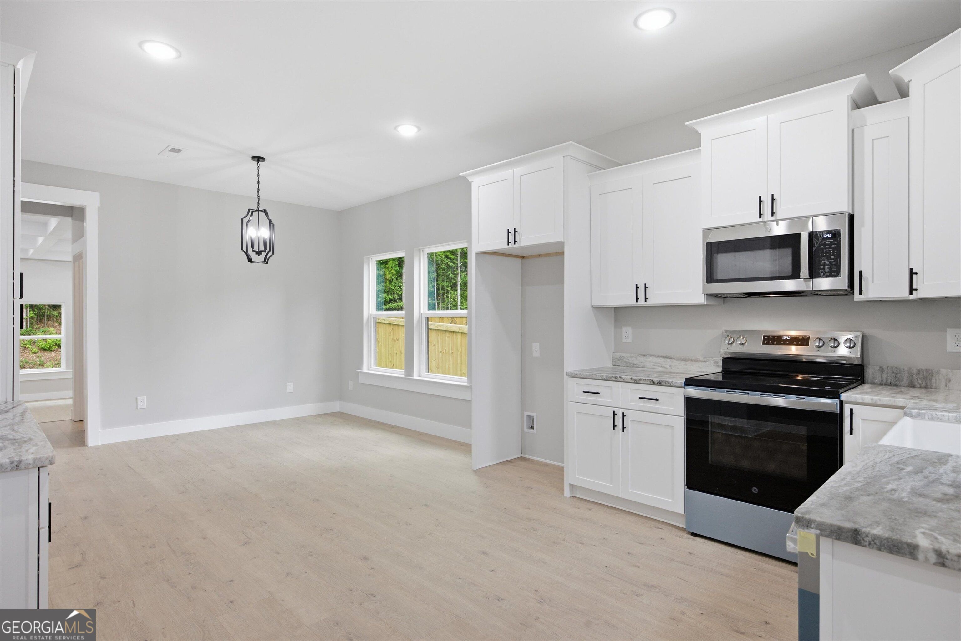 133 Washington Street Property Photo 3