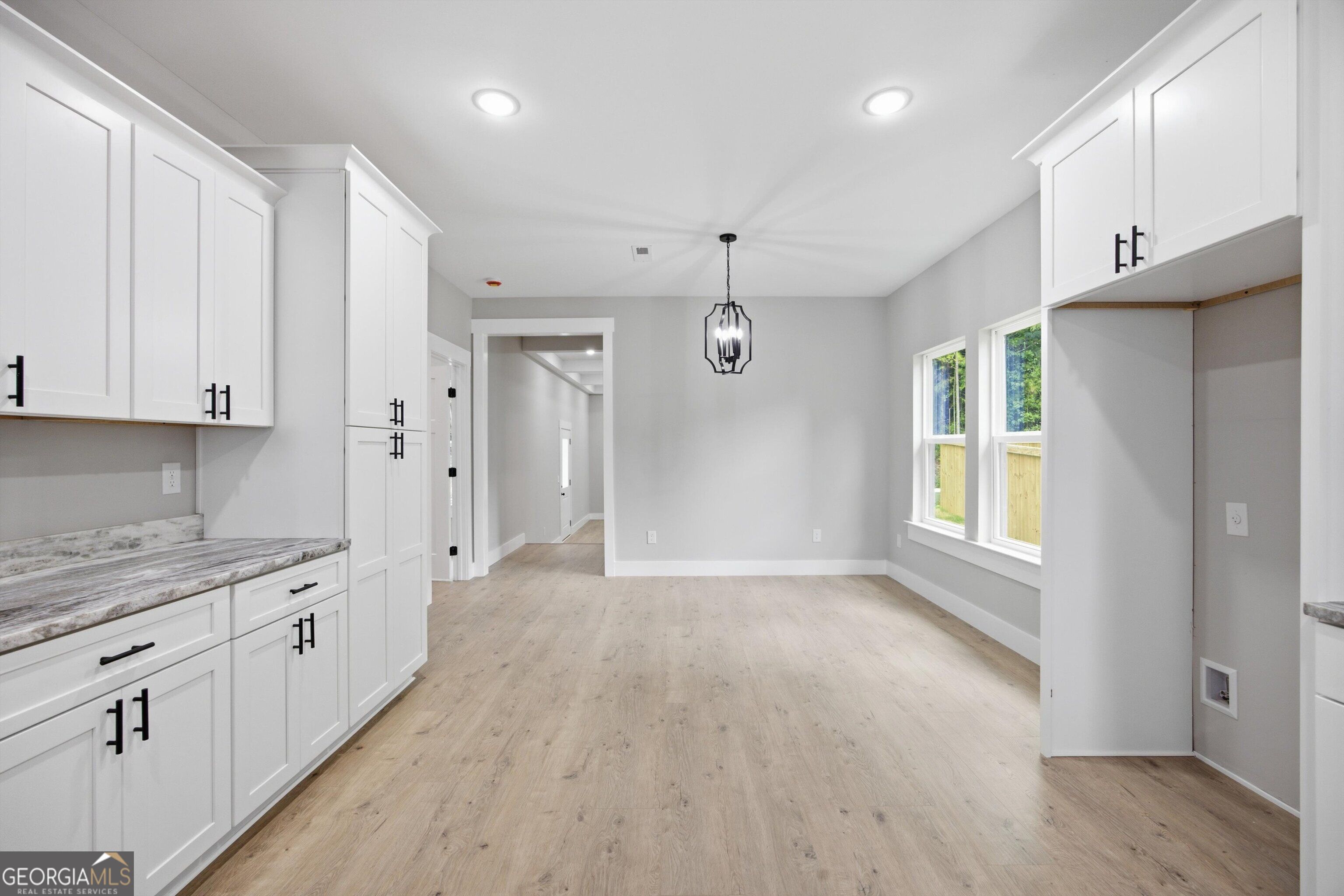 133 Washington Street Property Photo 4