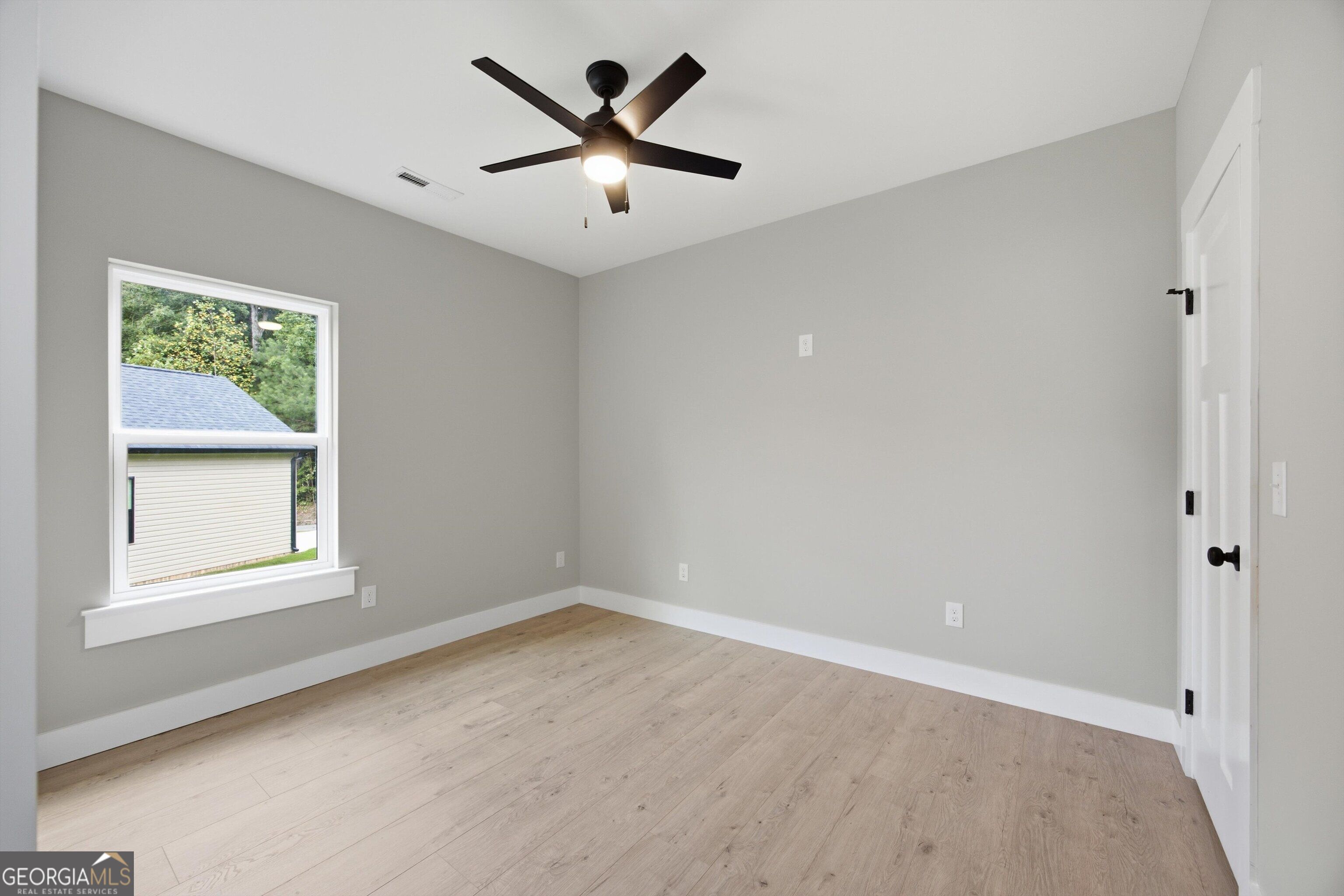 133 Washington Street Property Photo 17