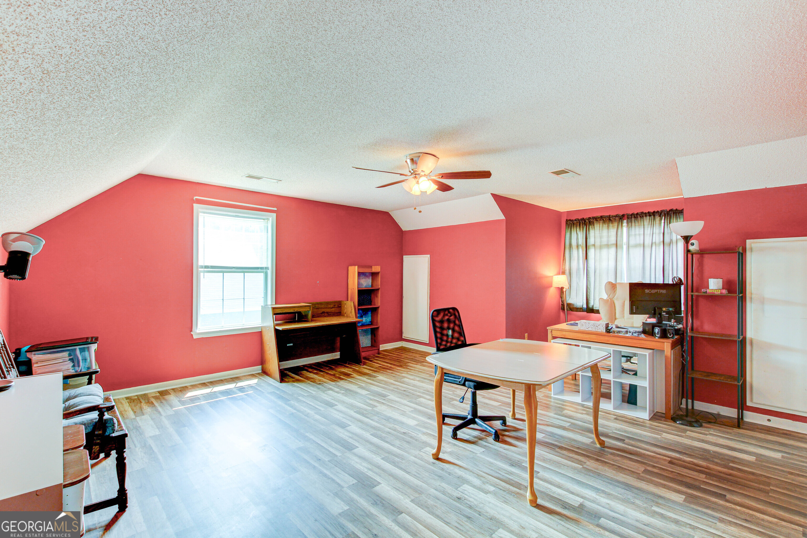 121 Chariot Drive Property Photo 40