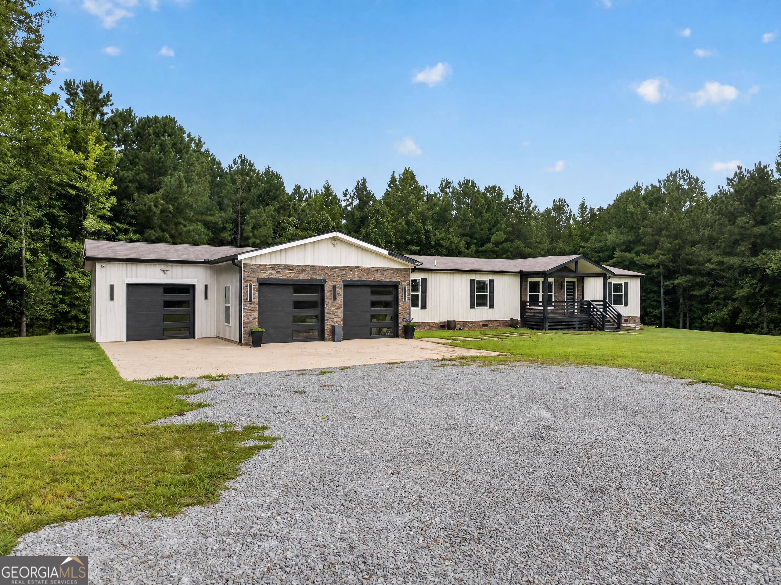 85 Old Bushmill Road Property Photo 4
