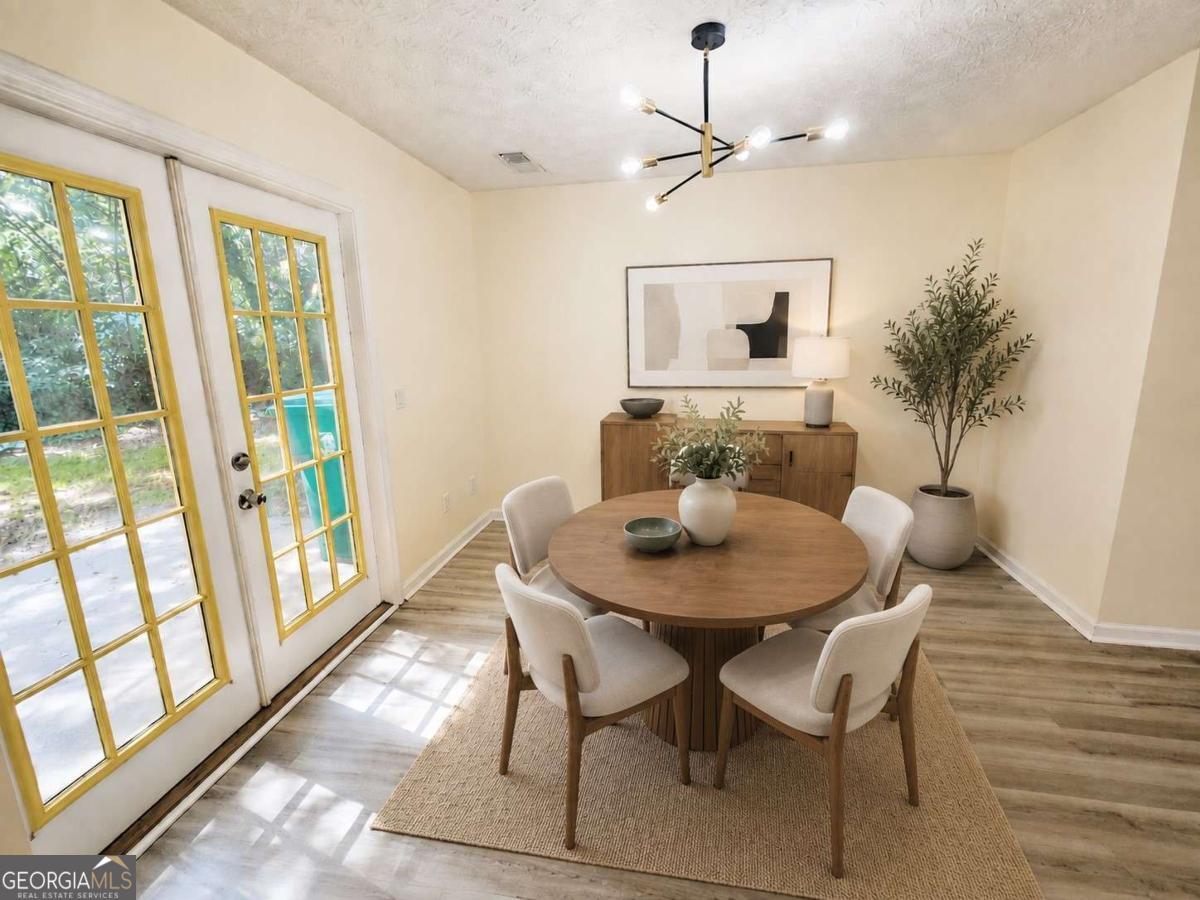1557 Springleaf Court Se Property Photo 4