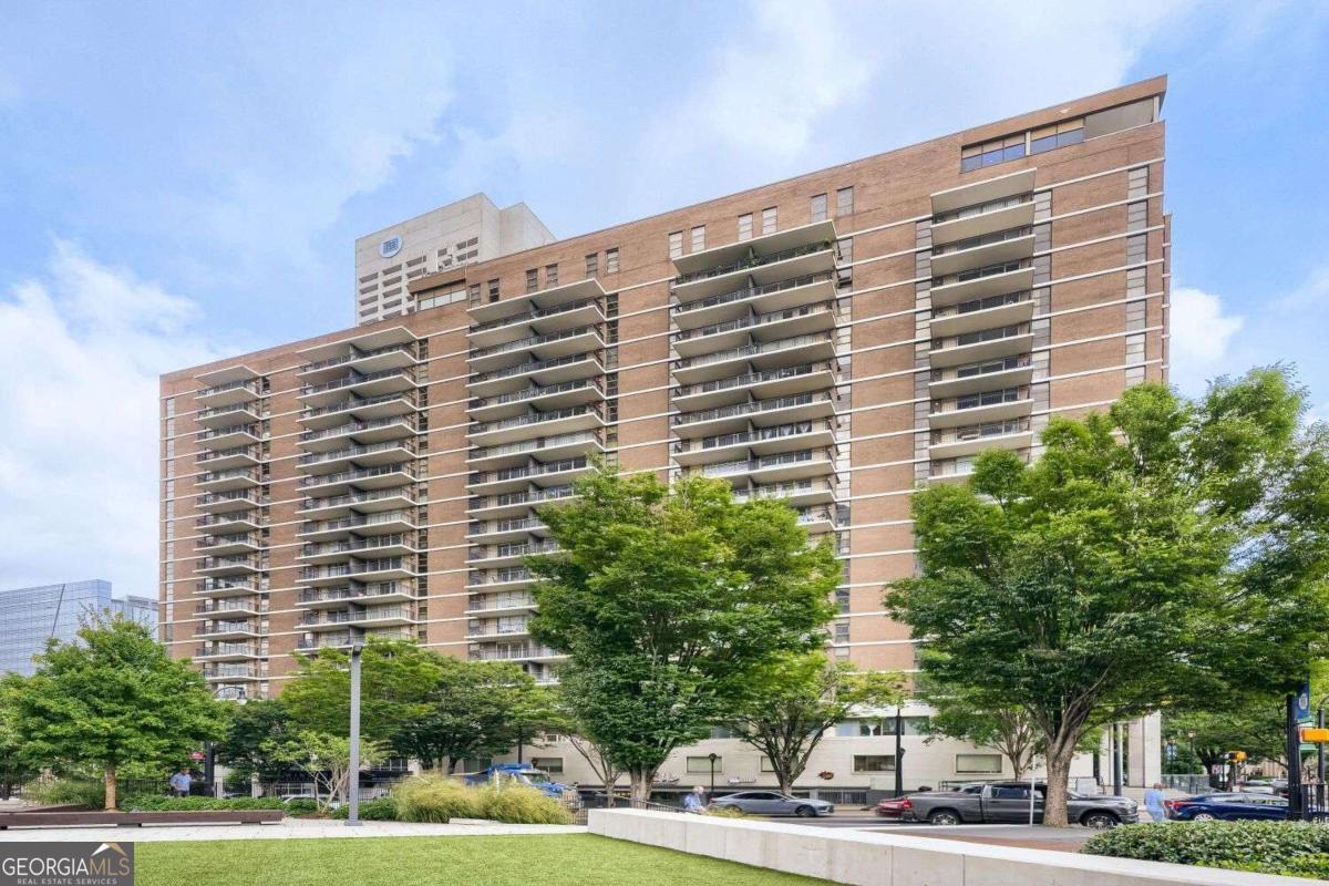 620 Peachtree Street NE # 1207 Property Photo 1