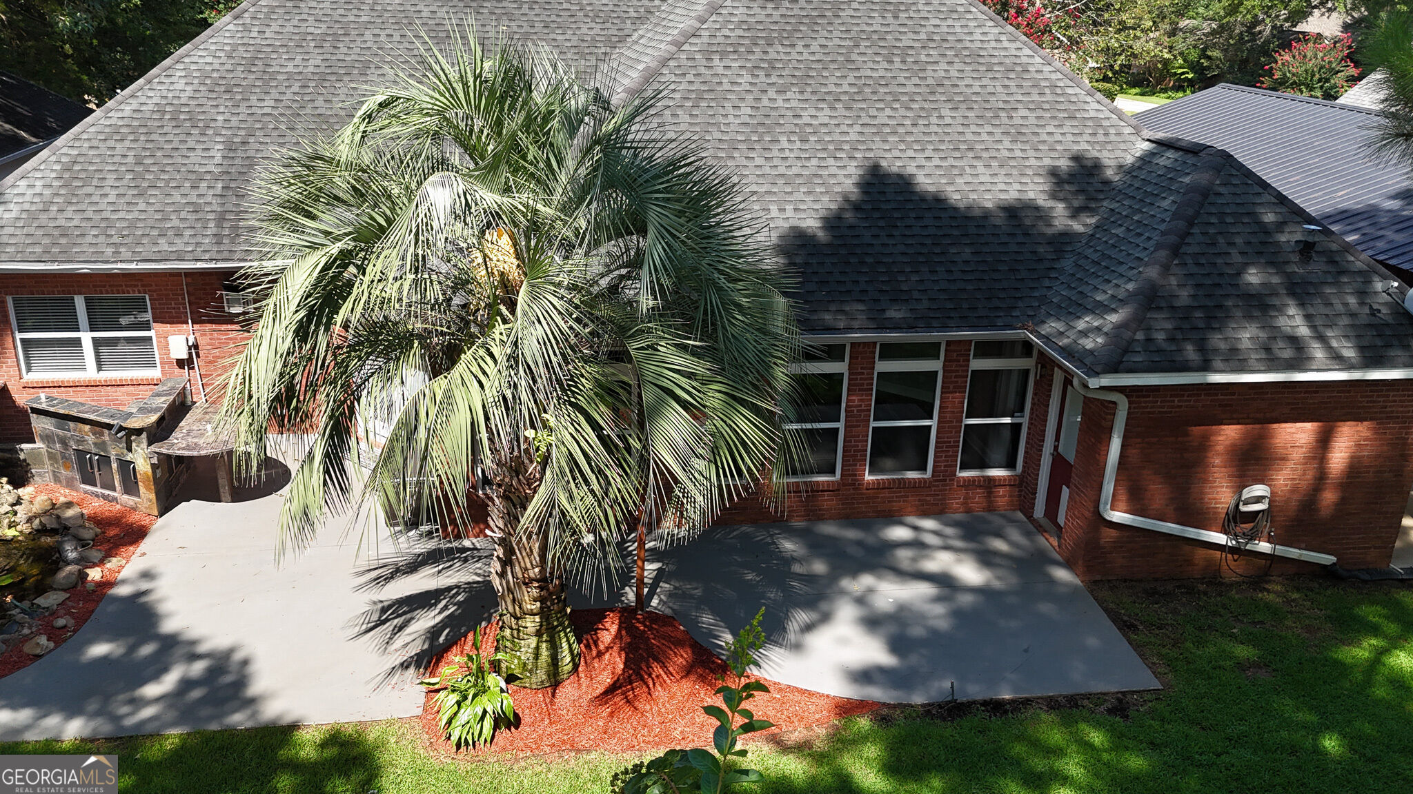 111 Charleston Court Property Photo 7