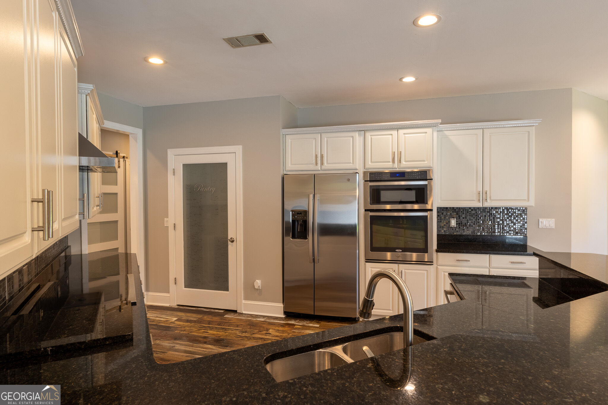 111 Charleston Court Property Photo 21