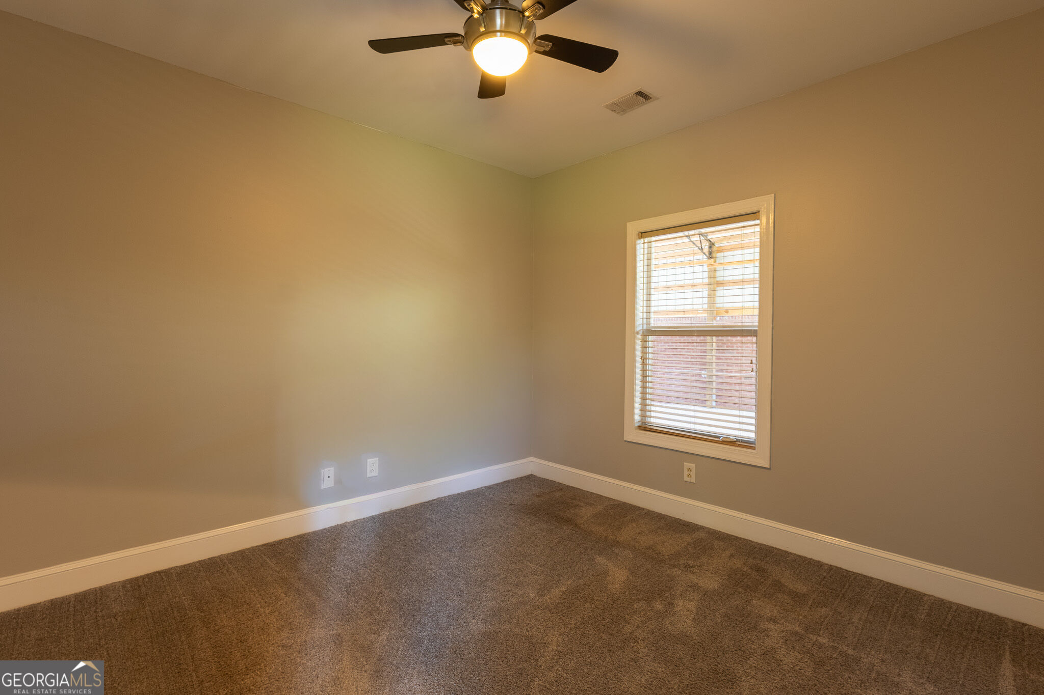 111 Charleston Court Property Photo 32