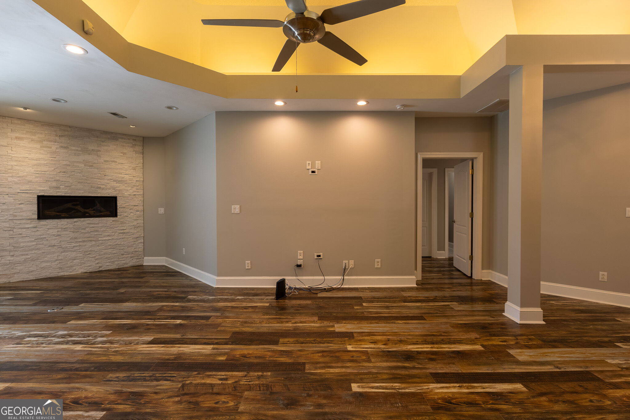 111 Charleston Court Property Photo 37