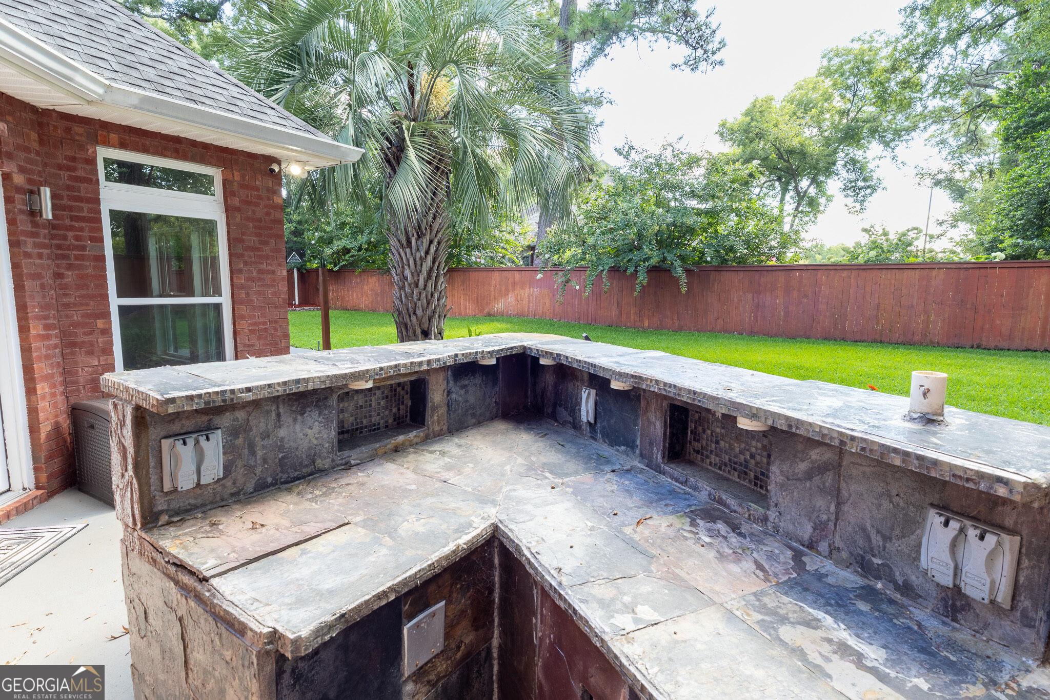 111 Charleston Court Property Photo 49