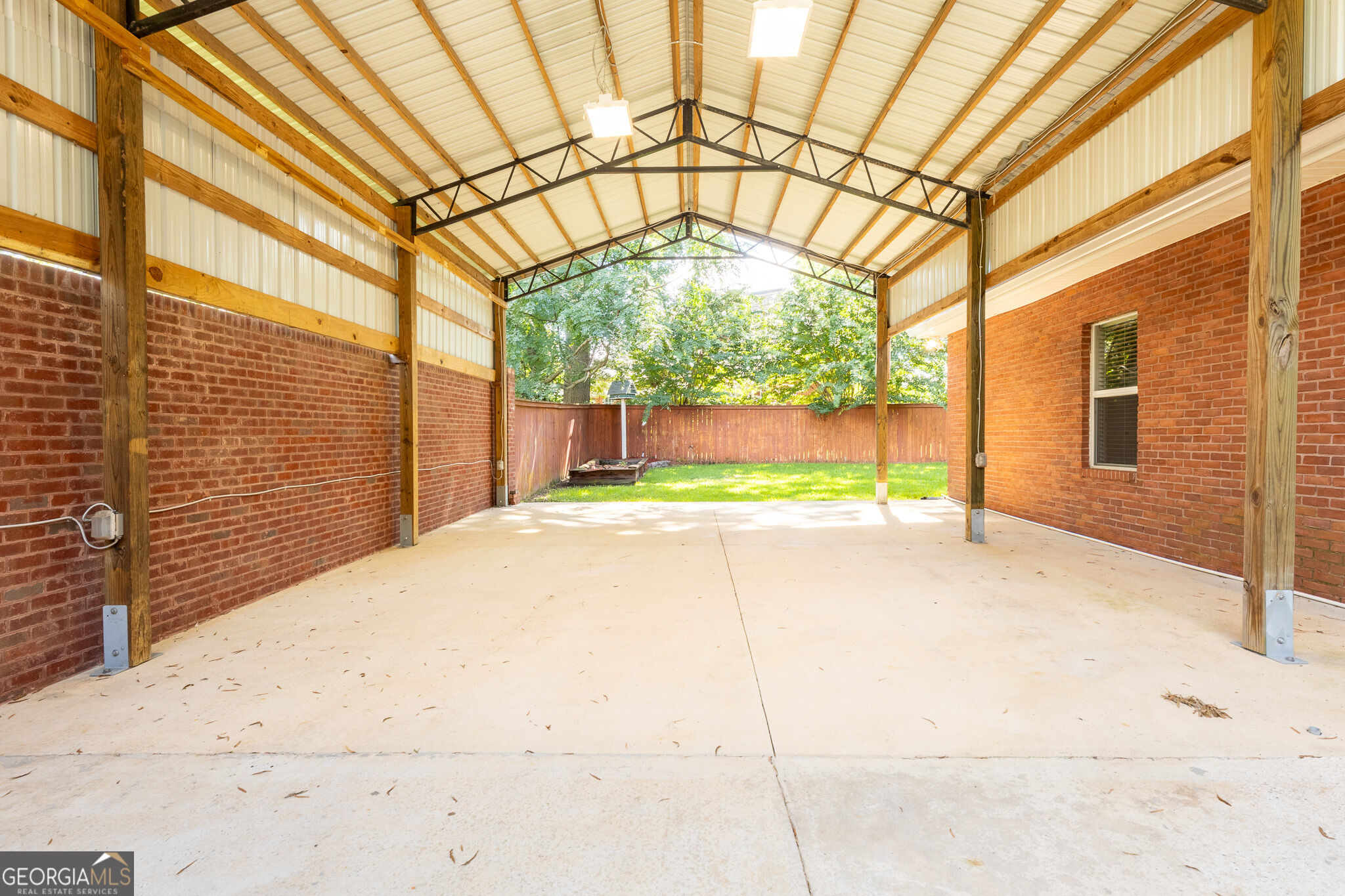 111 Charleston Court Property Photo 56
