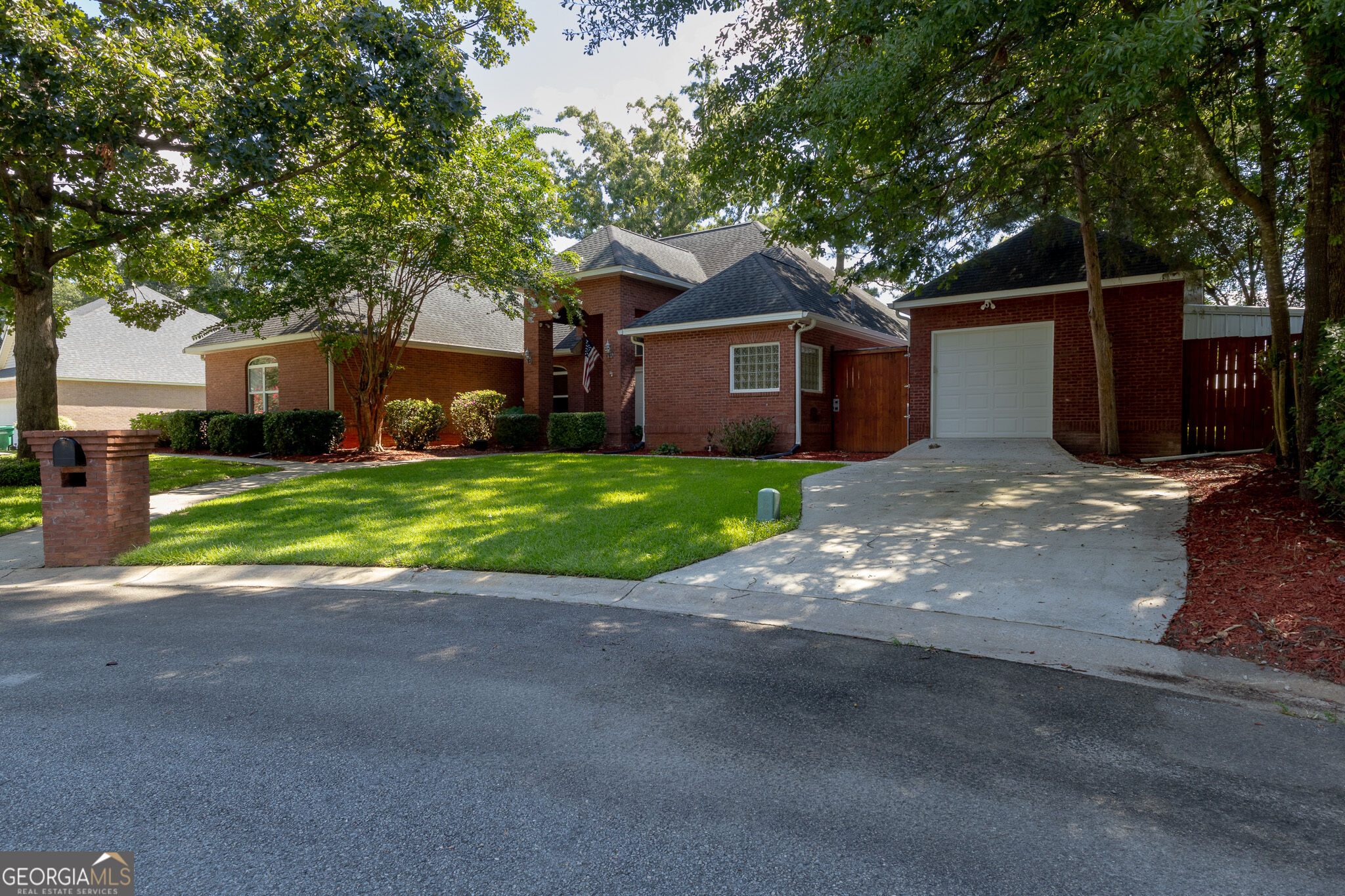 111 Charleston Court Property Photo 59
