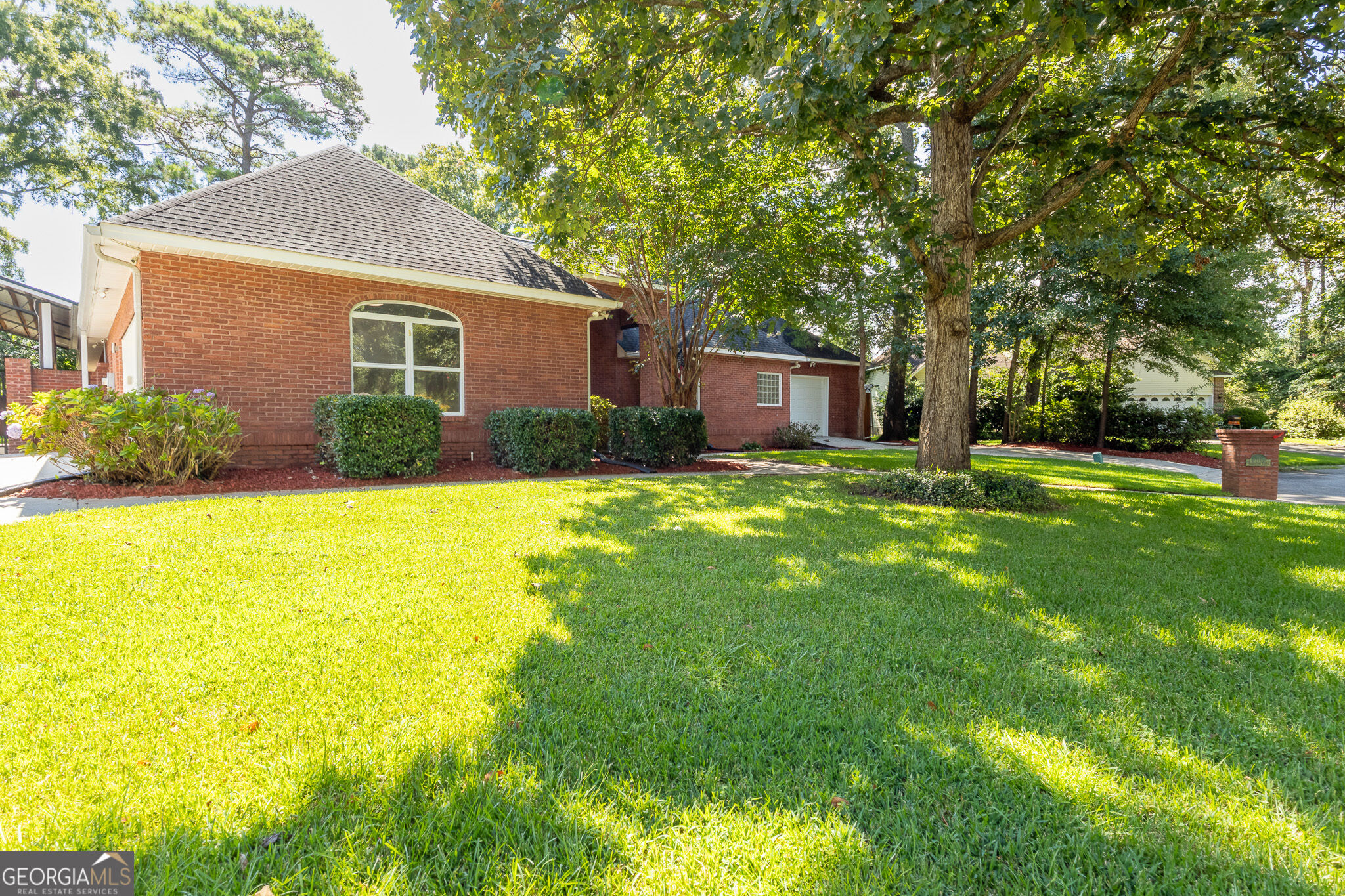 111 Charleston Court Property Photo 62