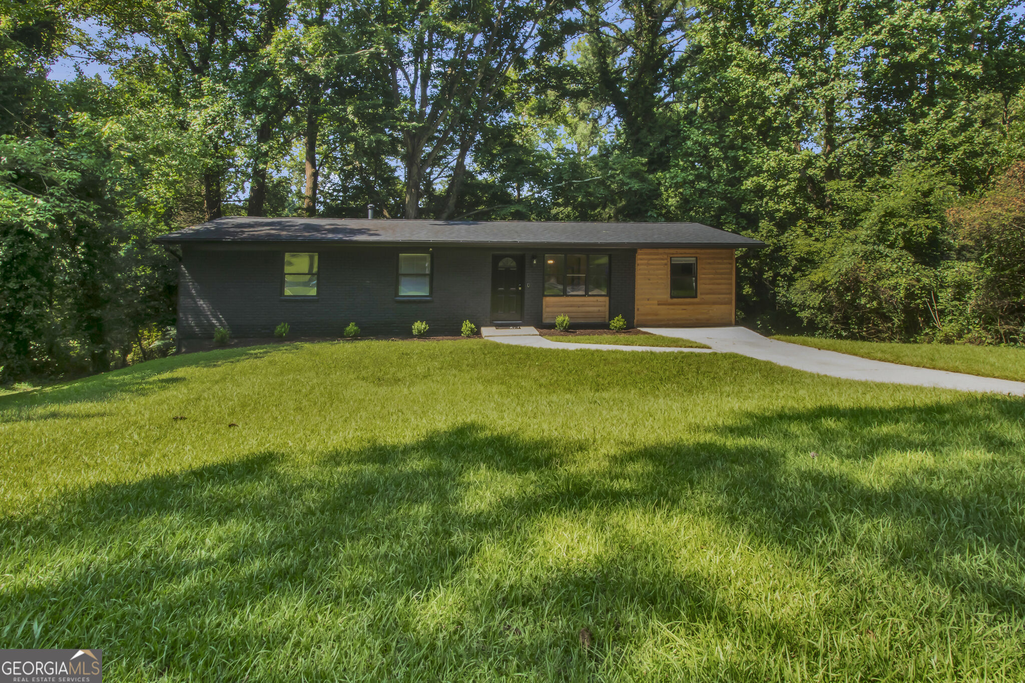 2461 Bouldercliff Way Se Property Photo 1