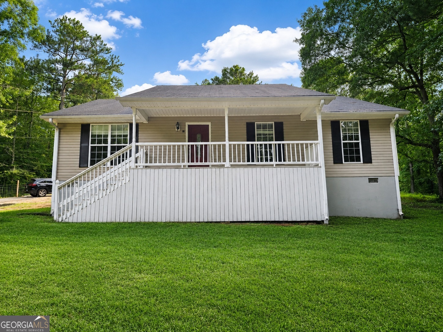 102 Westwood Drive Property Photo 2
