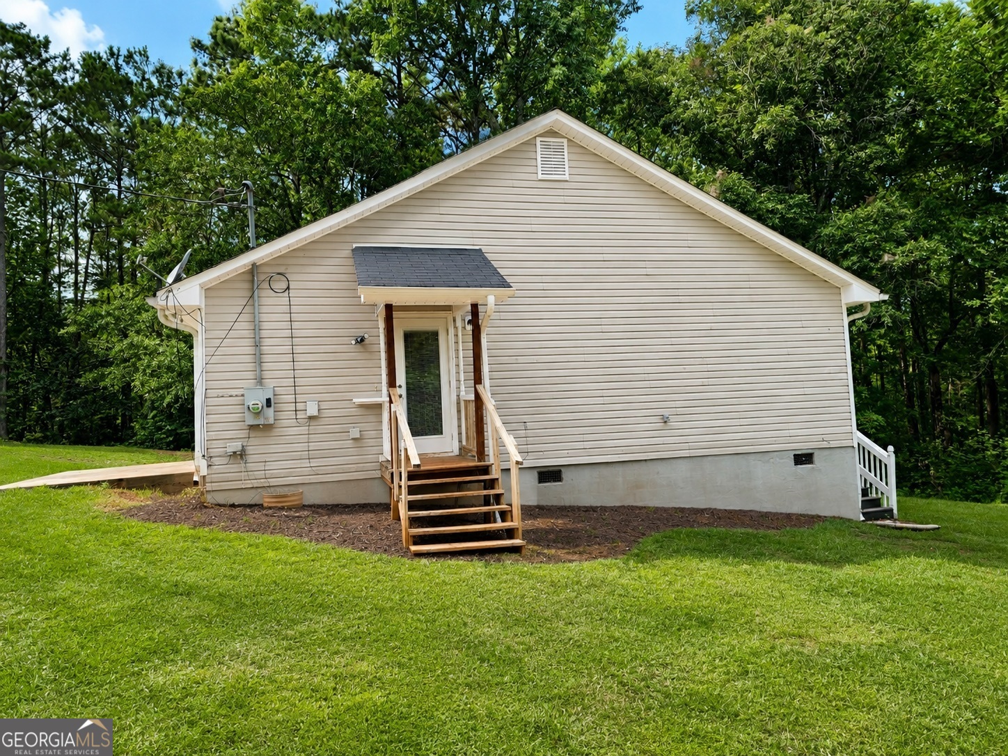 102 Westwood Drive Property Photo 5