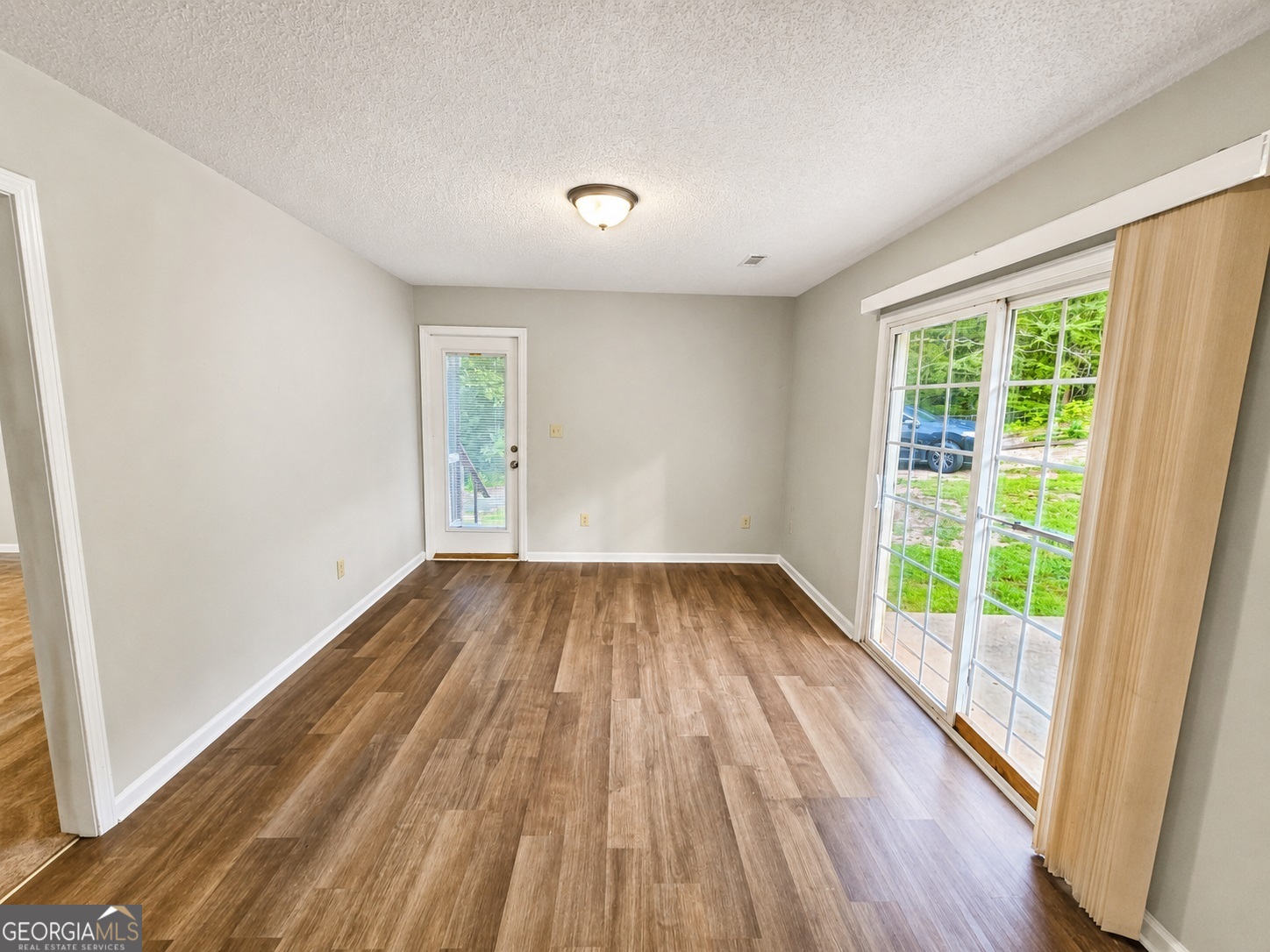 102 Westwood Drive Property Photo 17