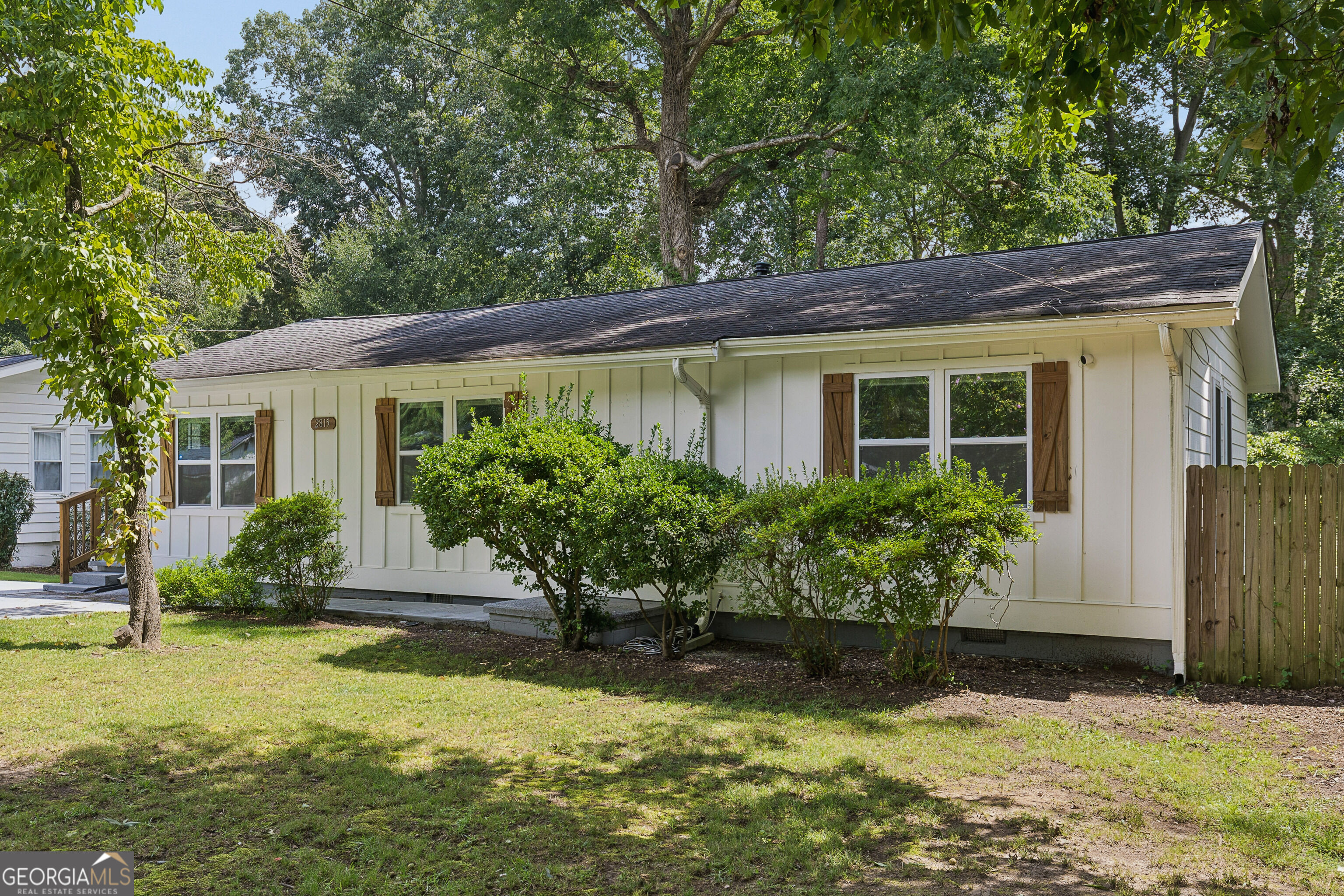2815 Old Concord Road Se Property Photo 3