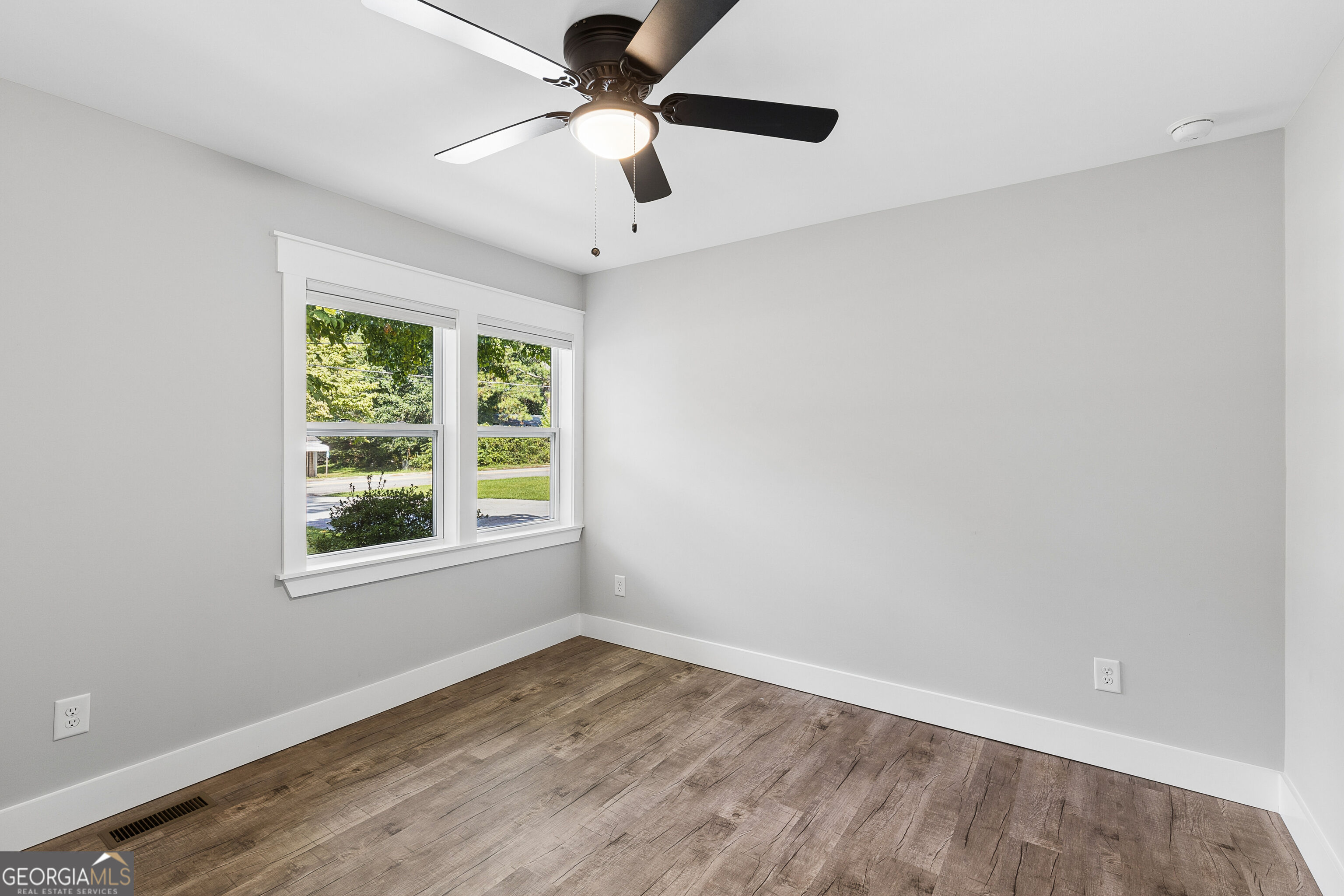 2815 Old Concord Road Se Property Photo 17