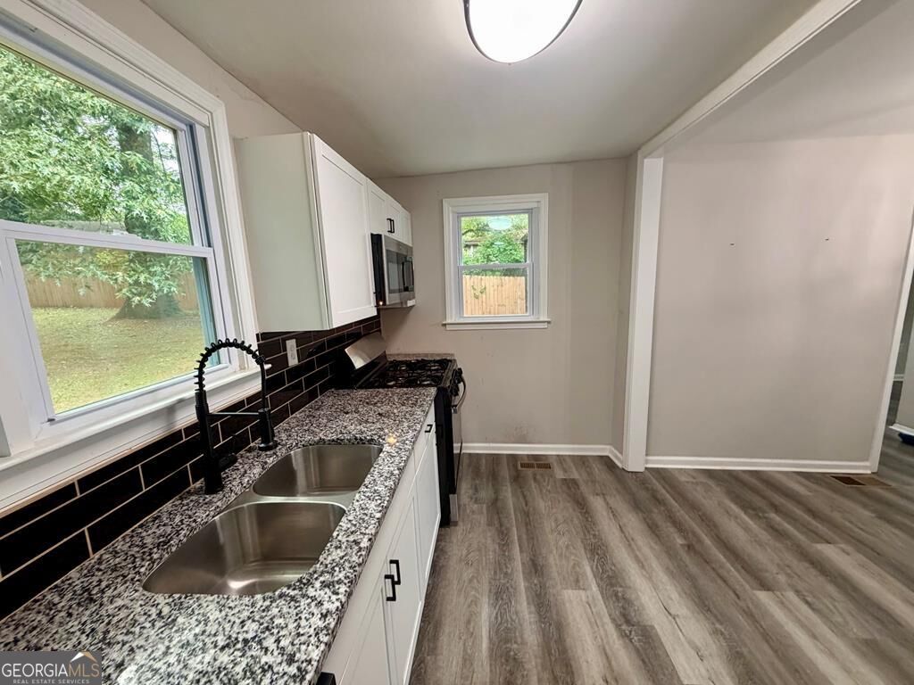 2190 Gordon Circle Se Property Photo 16