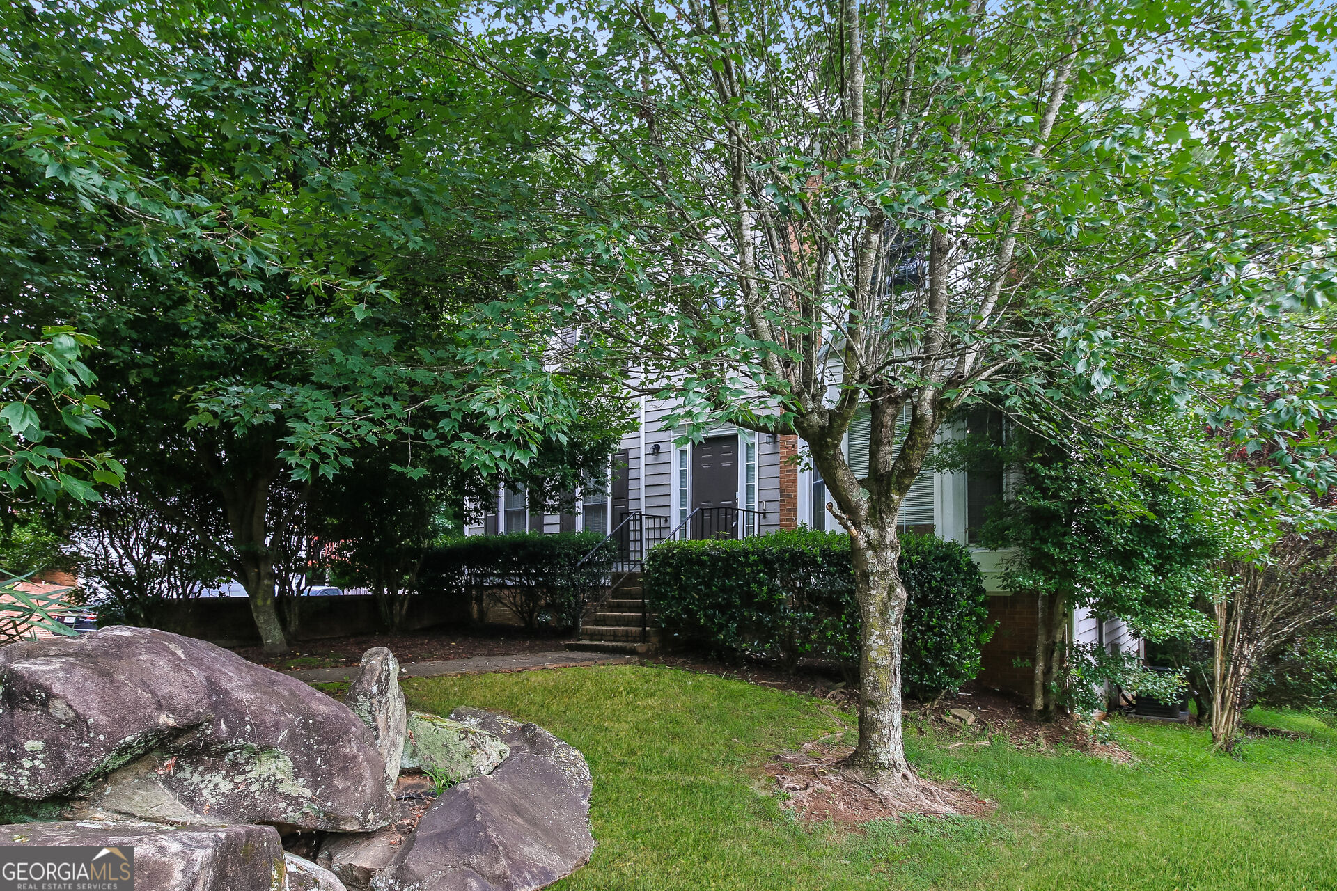 3125 Rock Creek Drive Property Photo 2