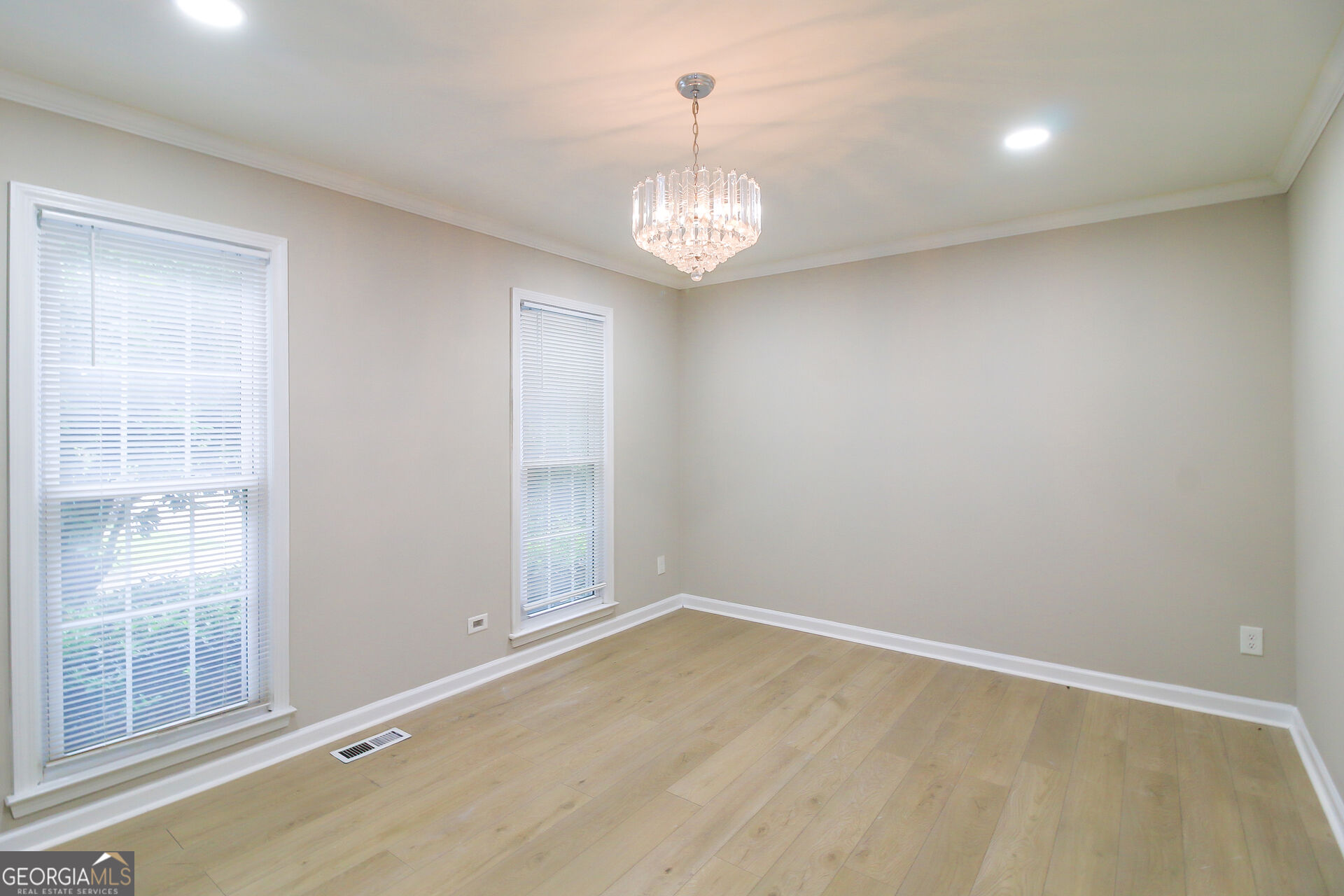 3125 Rock Creek Drive Property Photo 3