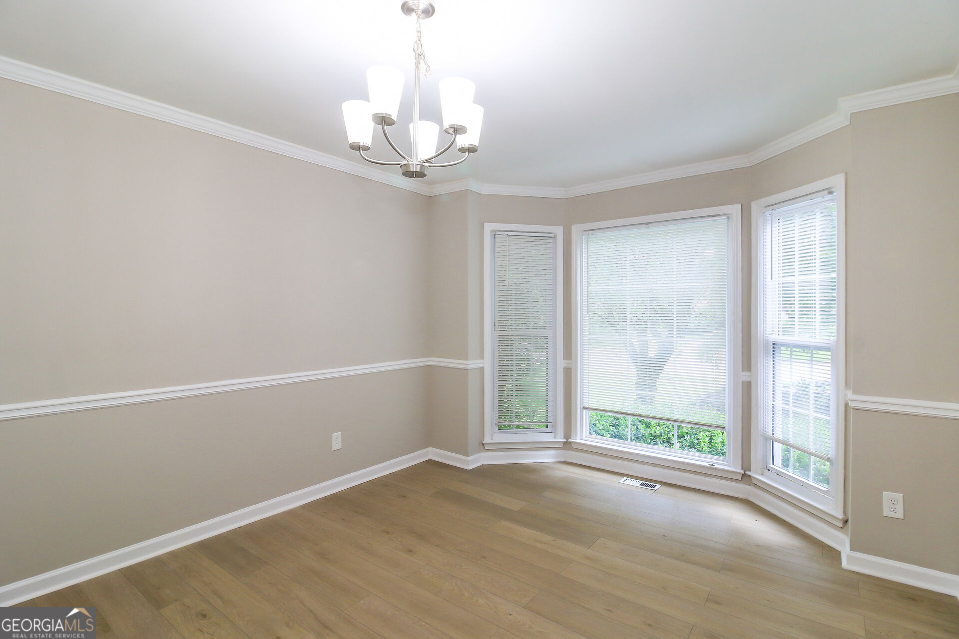 3125 Rock Creek Drive Property Photo 5