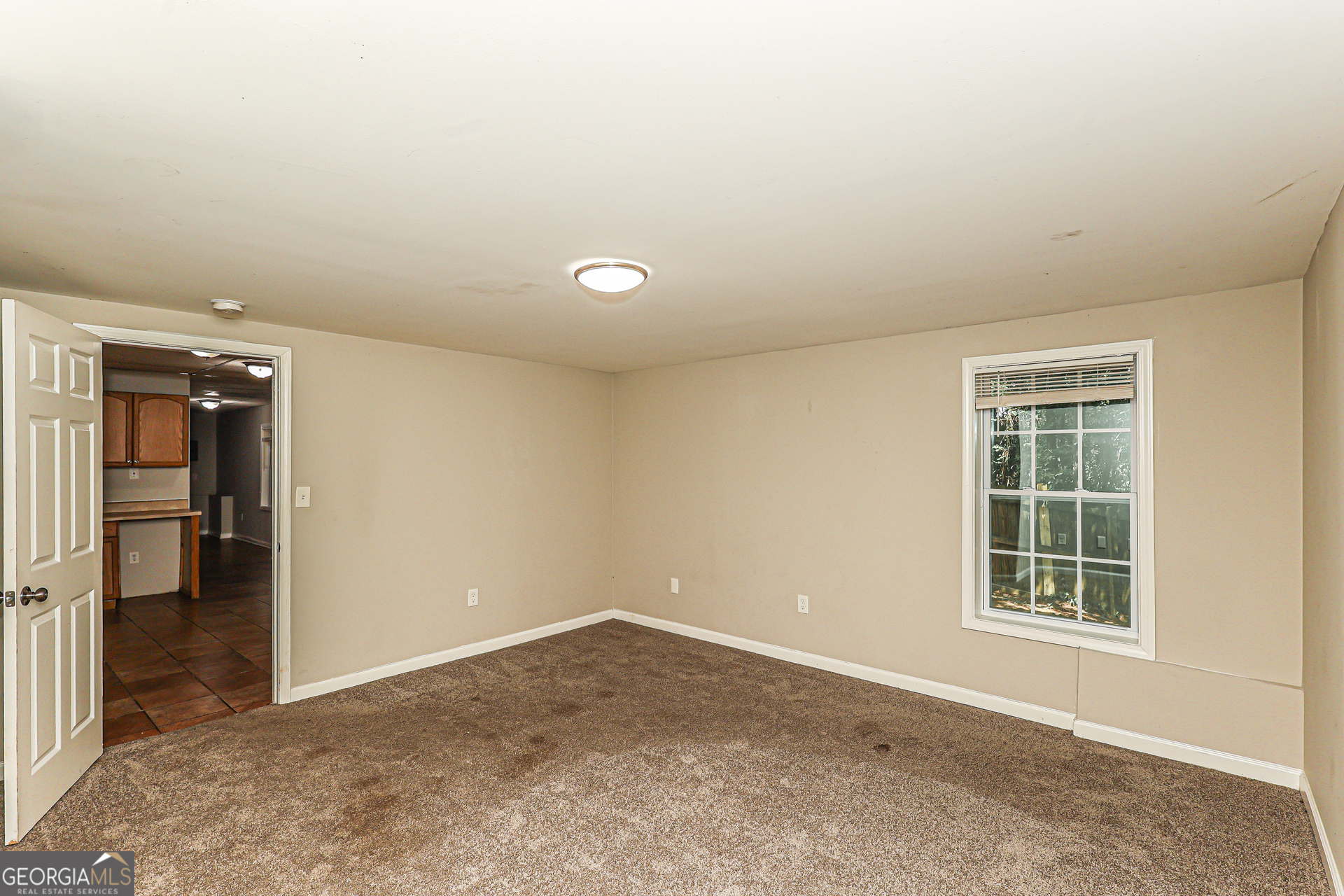6898 Smoke Ridge Drive Property Photo 16