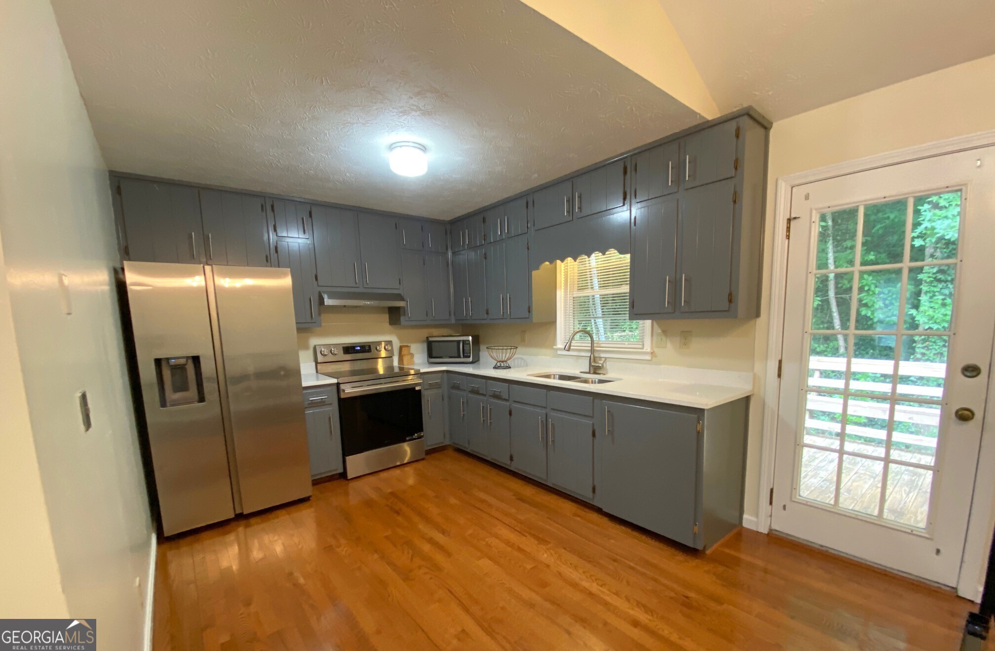 1326 Williamsburg Lane Property Photo 10