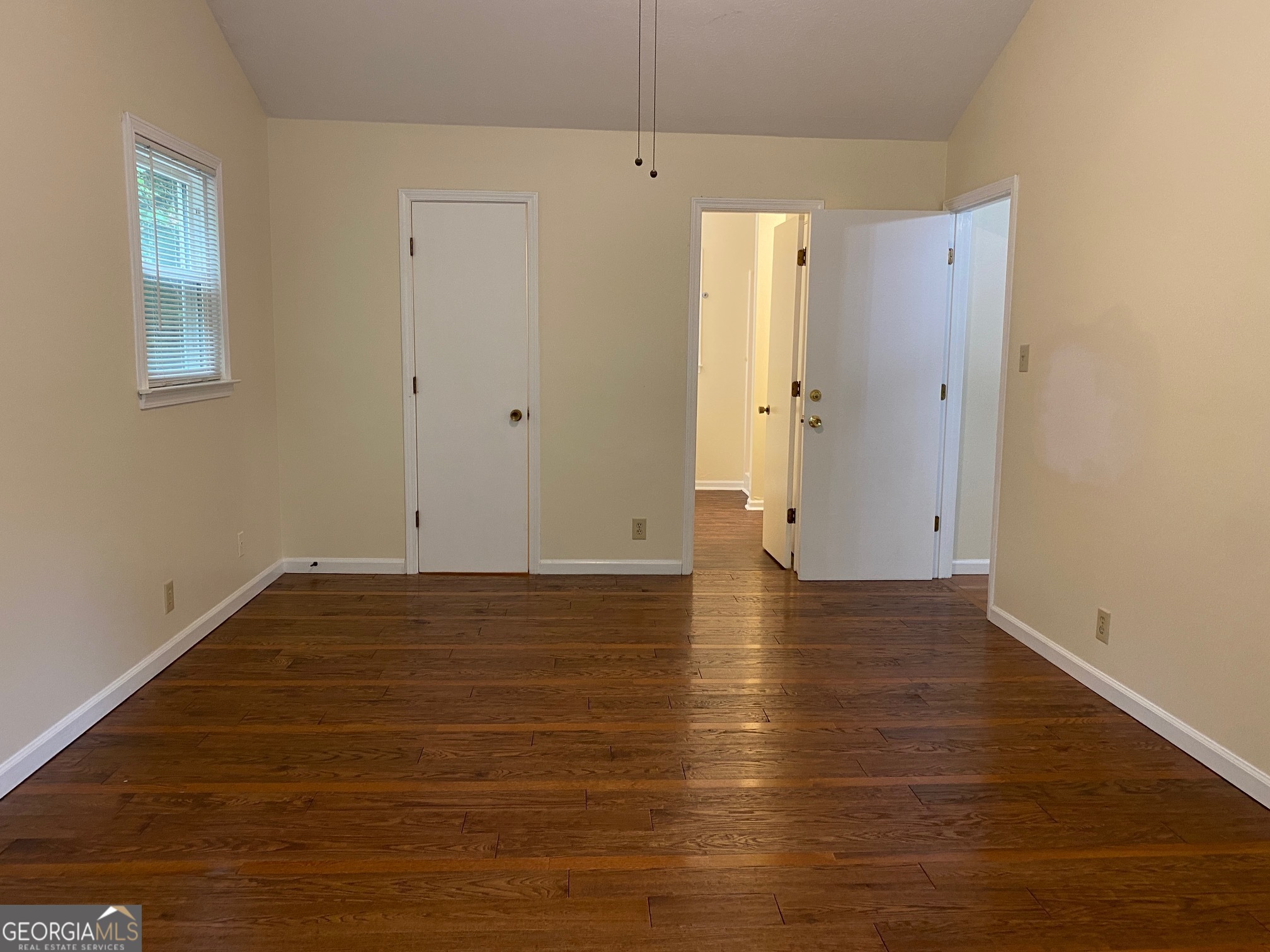 1326 Williamsburg Lane Property Photo 24