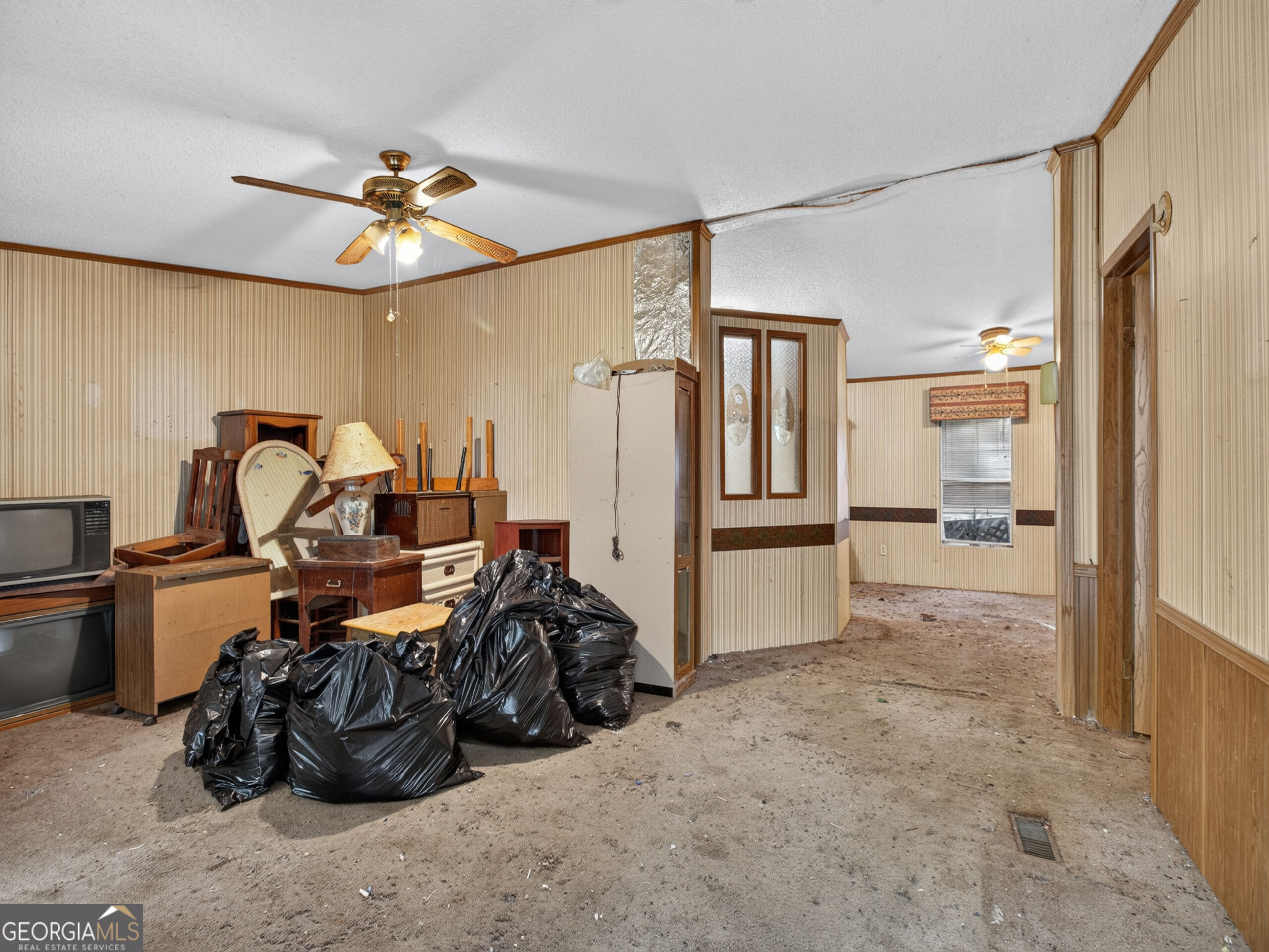 156 Mulberry Circle Property Photo 4