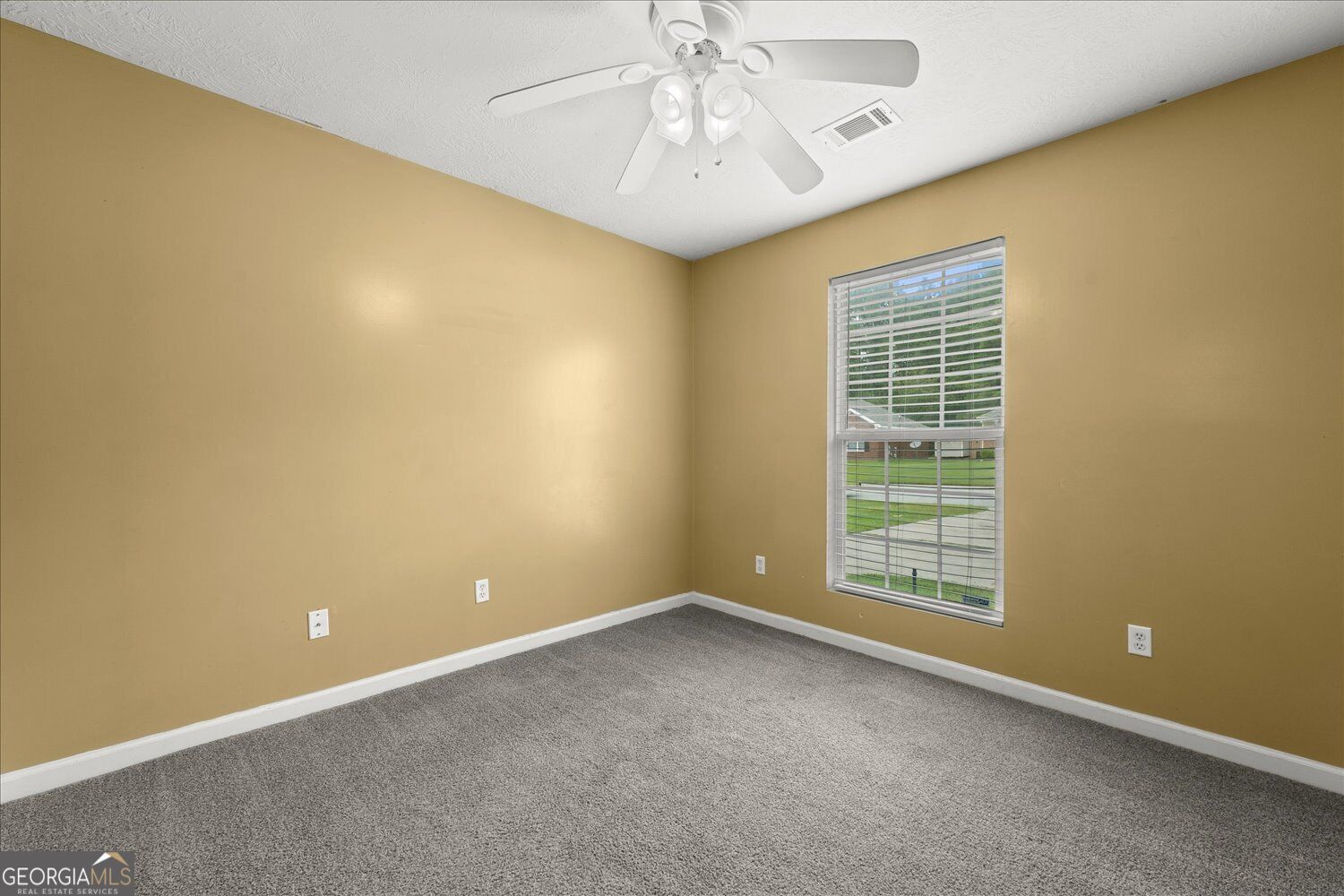 1748 Tamarind Way Property Photo 21