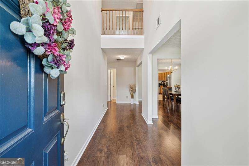 27 Waterbury Way Property Photo 3