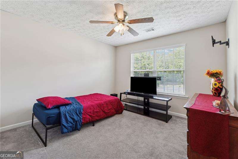 27 Waterbury Way Property Photo 15