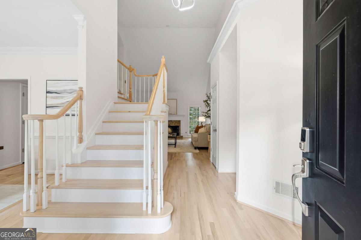 2530 Wellsley Lane Property Photo 4