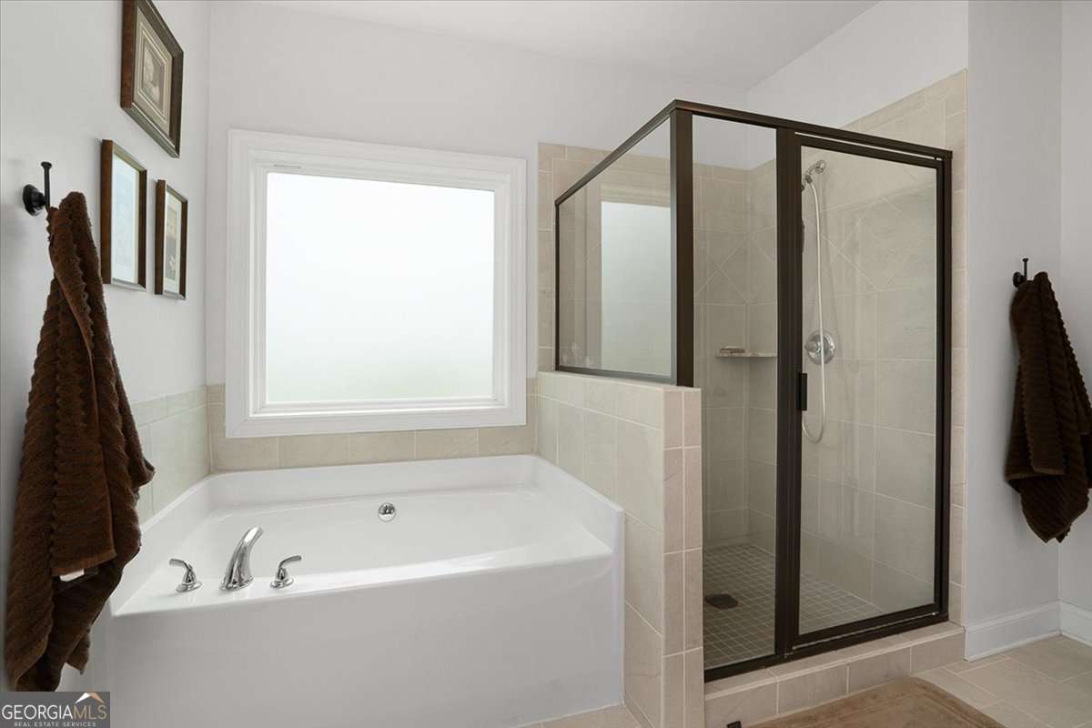 297 Woodbury Lane Property Photo 23