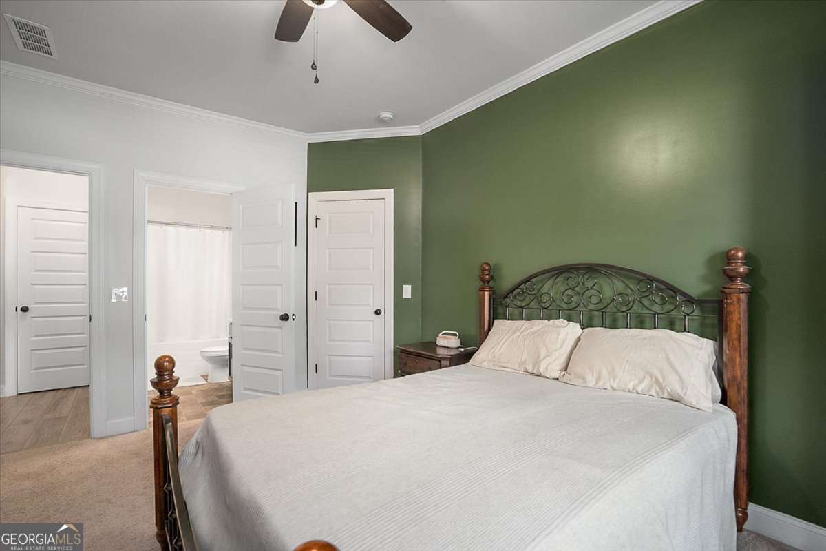 297 Woodbury Lane Property Photo 27