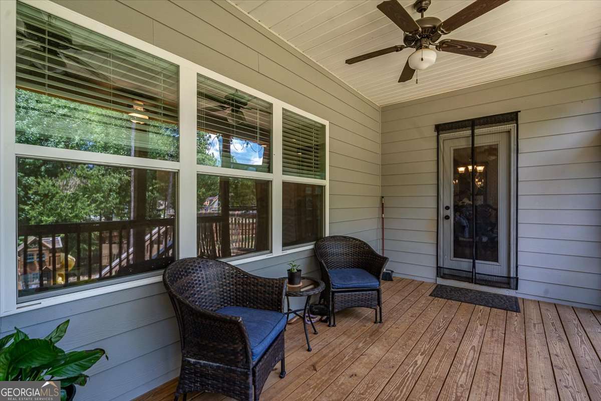297 Woodbury Lane Property Photo 43