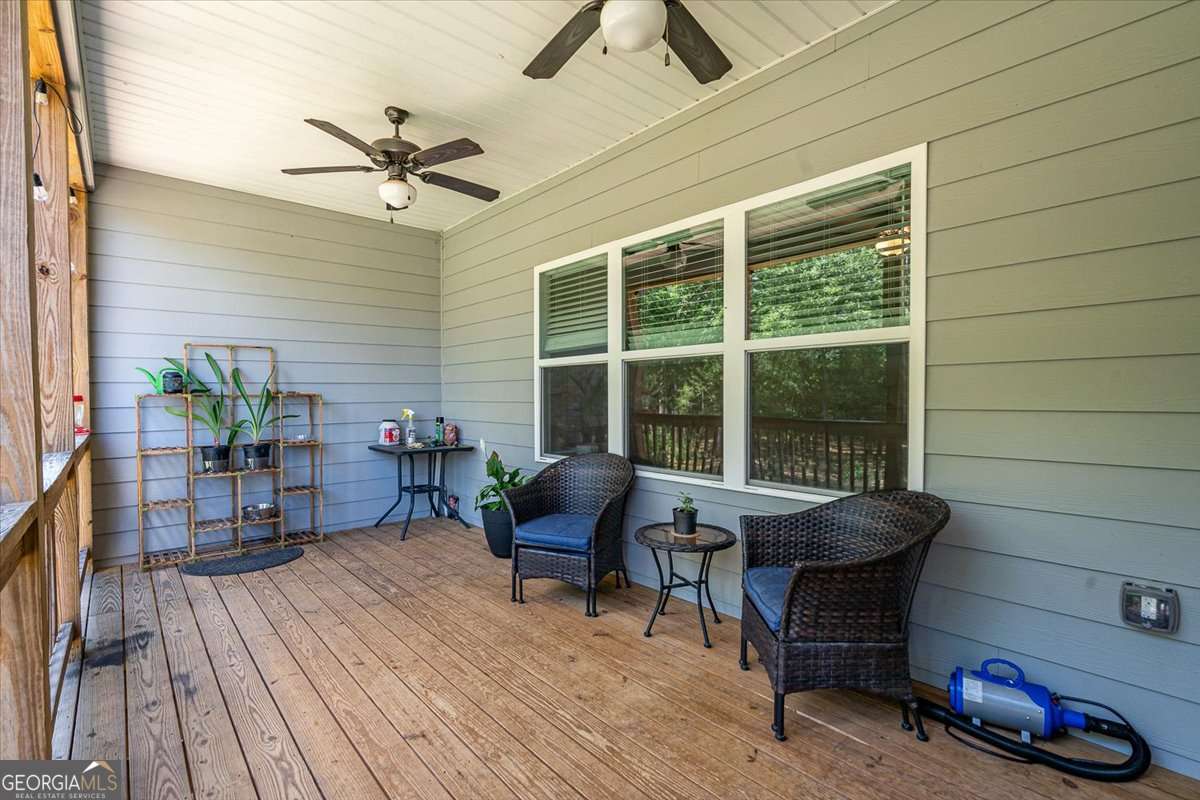 297 Woodbury Lane Property Photo 44