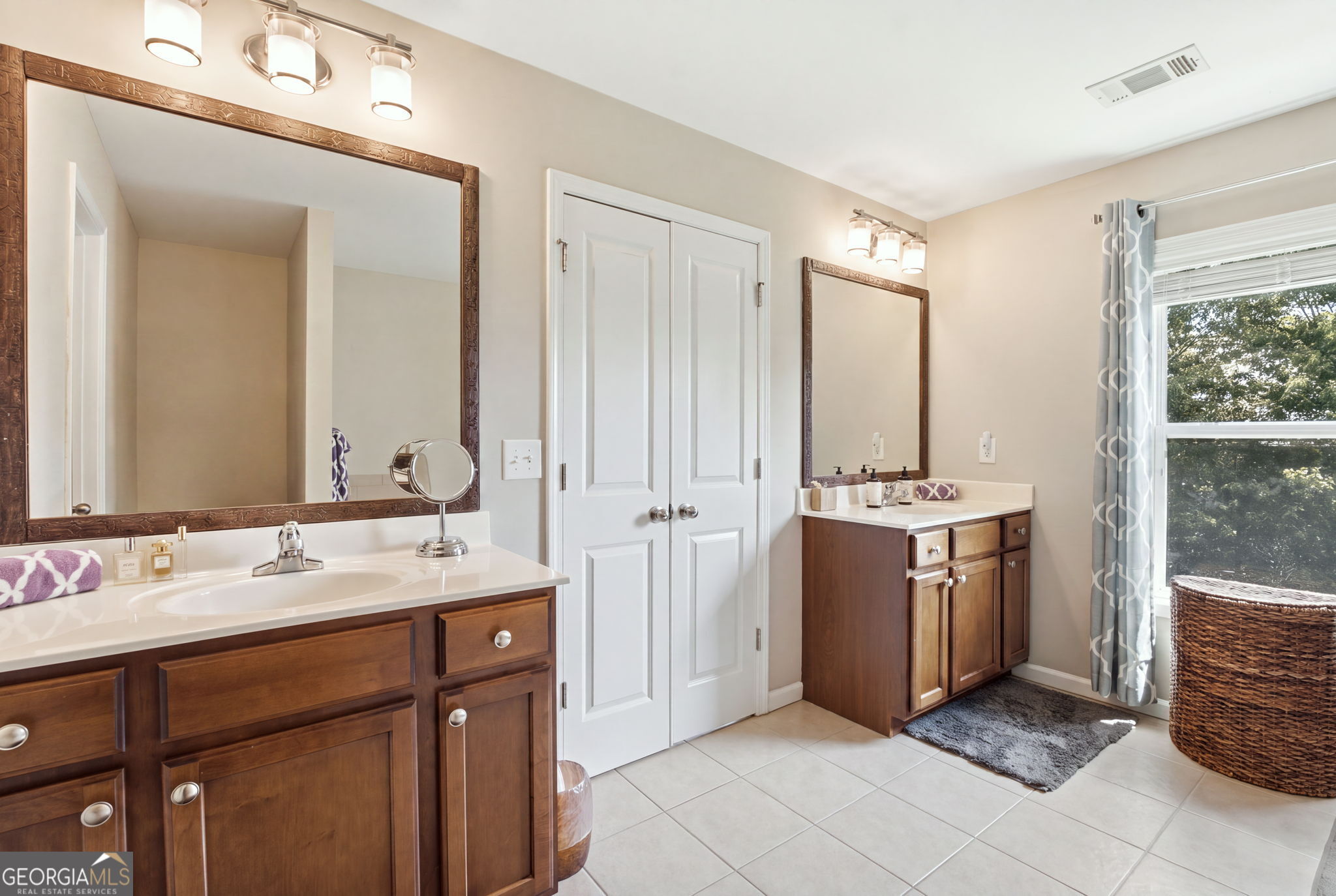 5617 Cobblestone Creek Avenue Property Photo 15