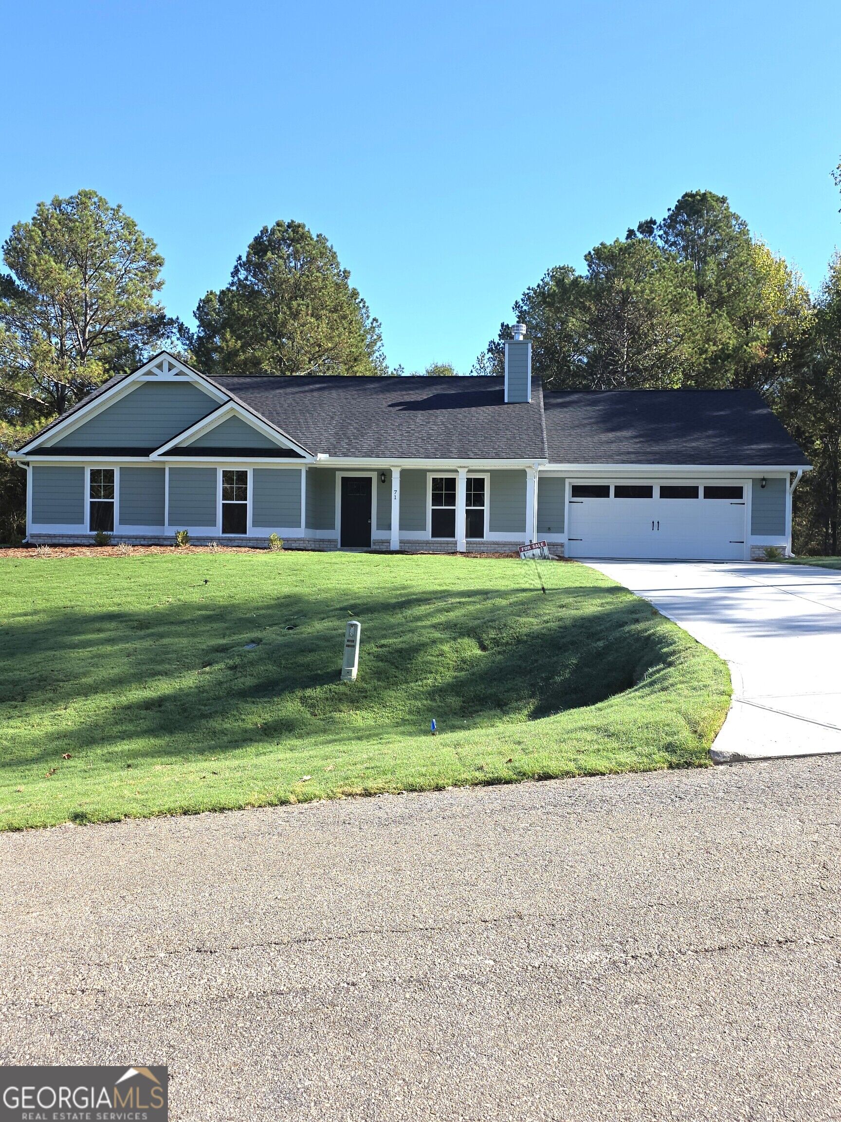 71 Sycamore Drive # 20 Property Photo 1