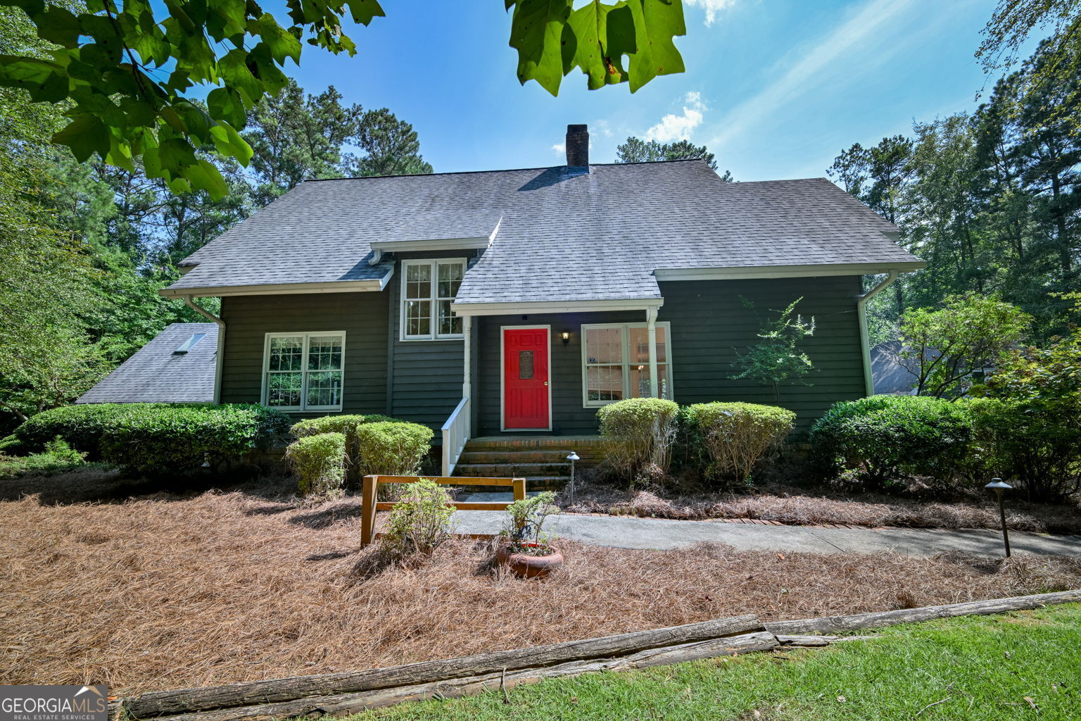 3189 Spring Lake Drive Ne Property Photo 1