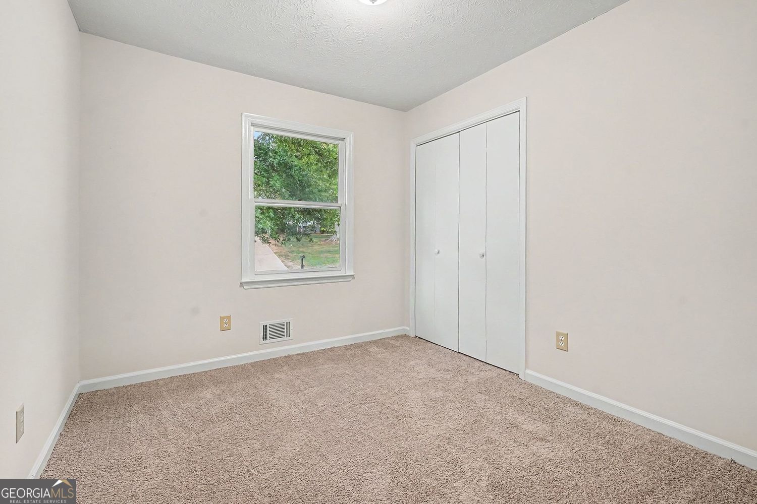 220 Summer Pond Trail Property Photo 14