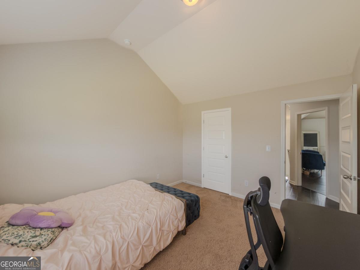 45 Streamside Drive Property Photo 28