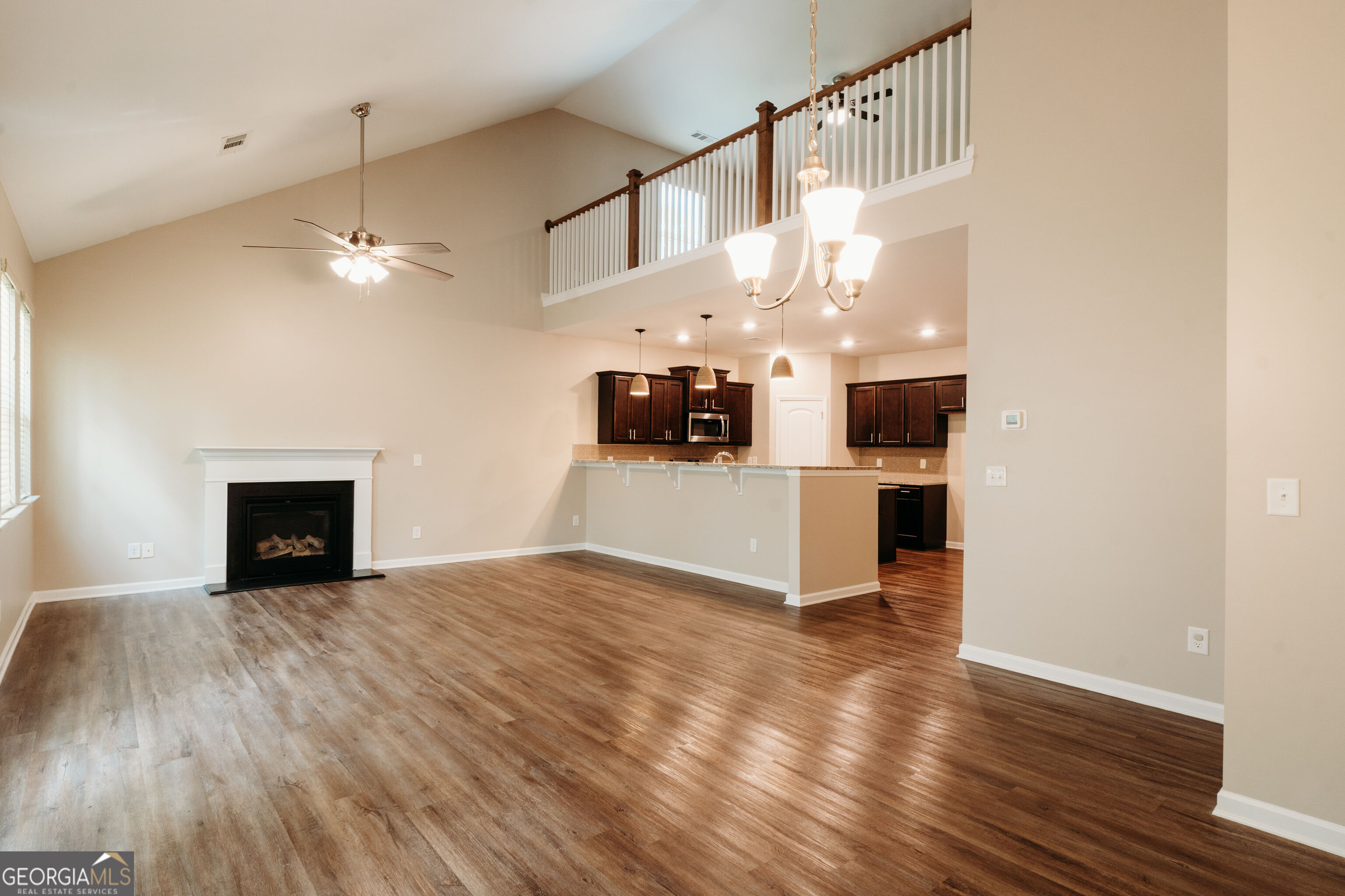 853 Brown Thrasher Way Property Photo 3