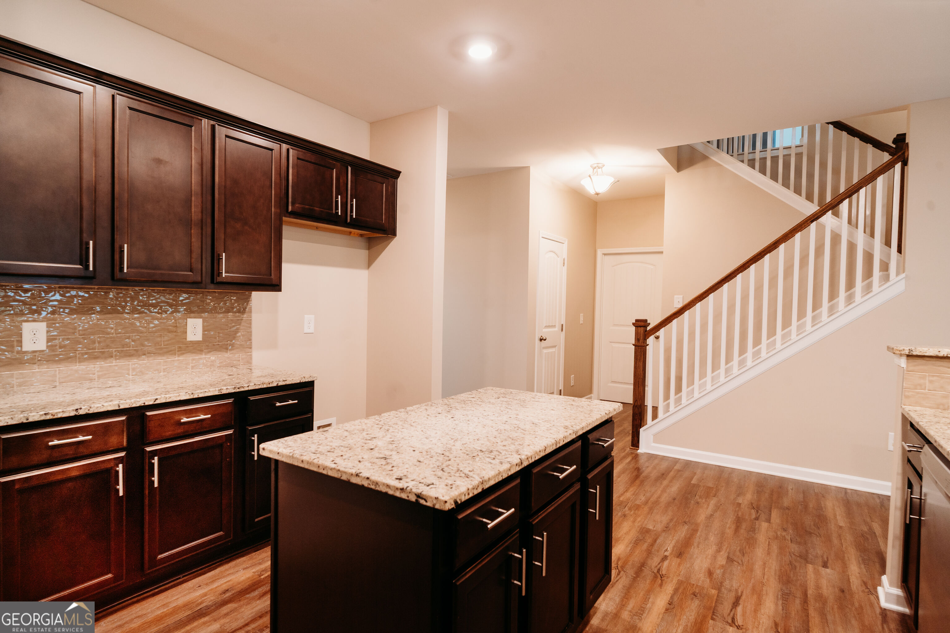 853 Brown Thrasher Way Property Photo 7