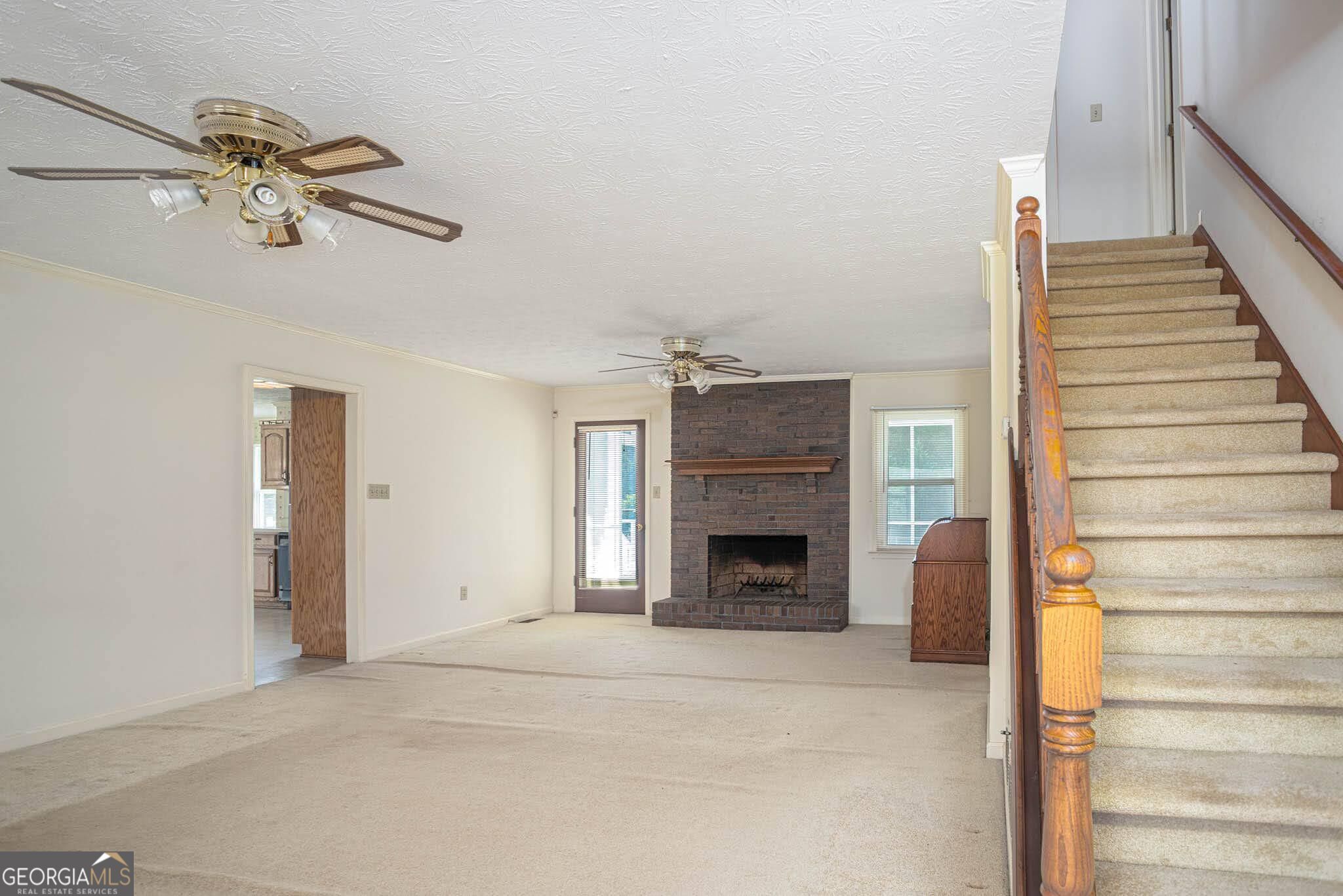 195 Skyview Drive Property Photo 8