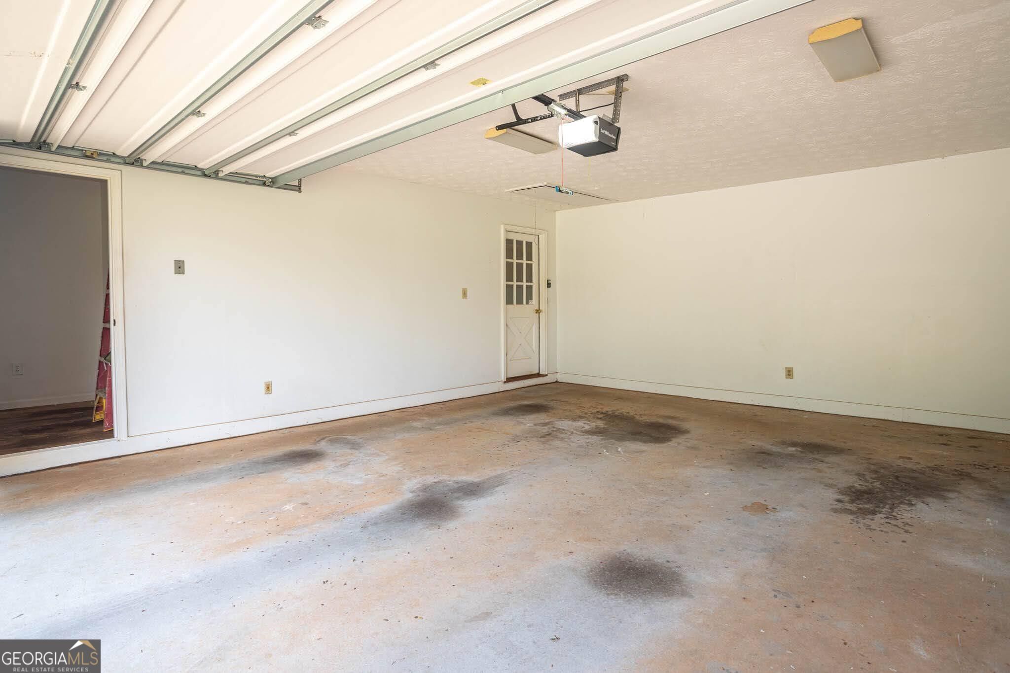 195 Skyview Drive Property Photo 39