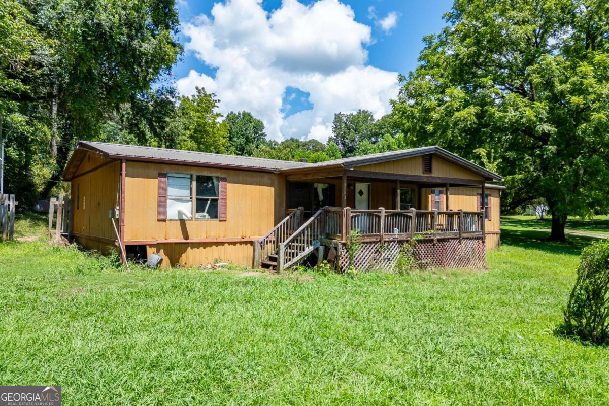 4005 C Rogers Road Property Photo 1