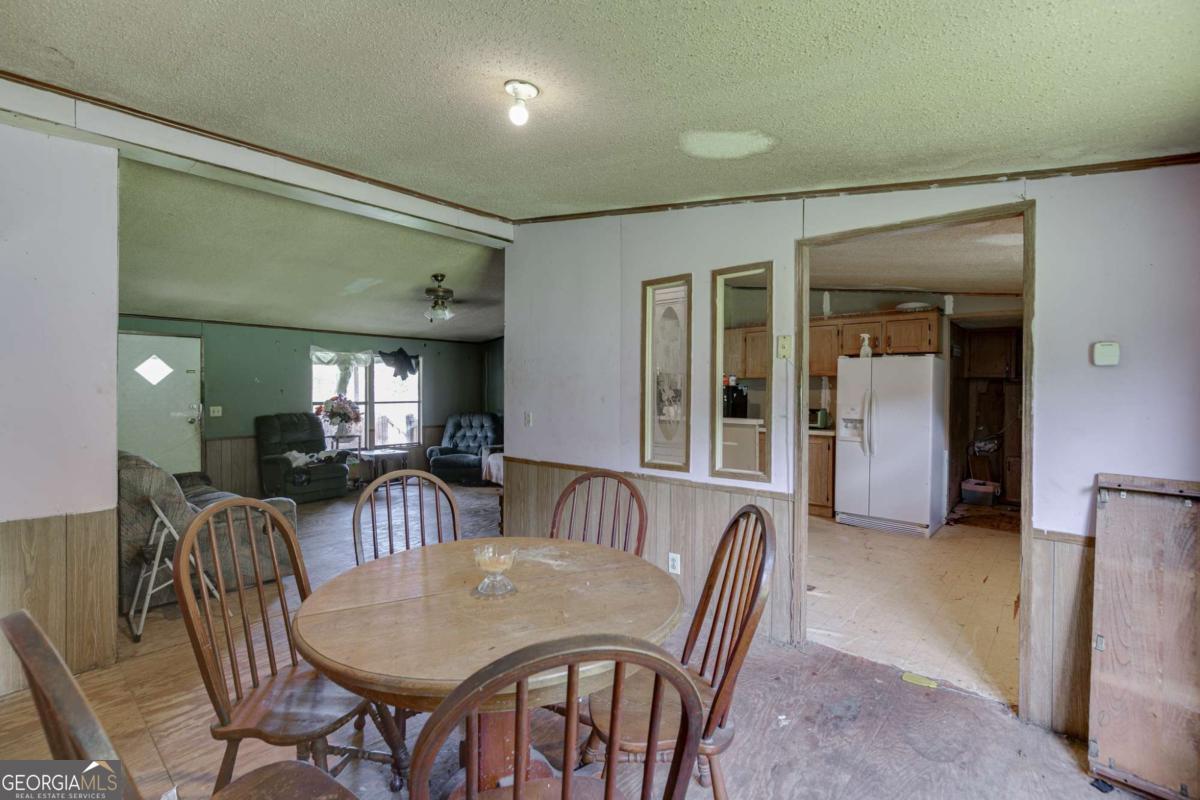 4005 C Rogers Road Property Photo 9