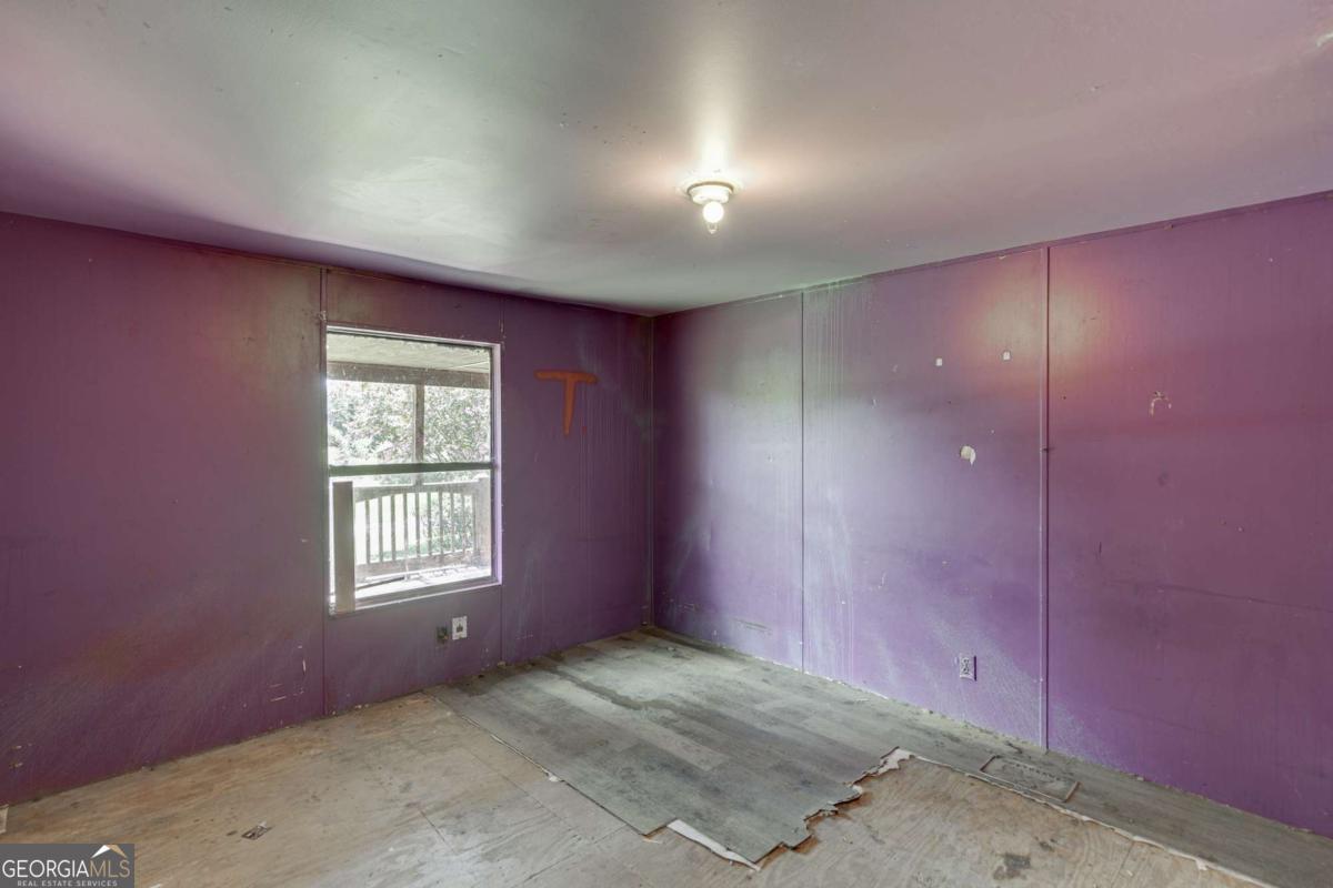 4005 C Rogers Road Property Photo 18